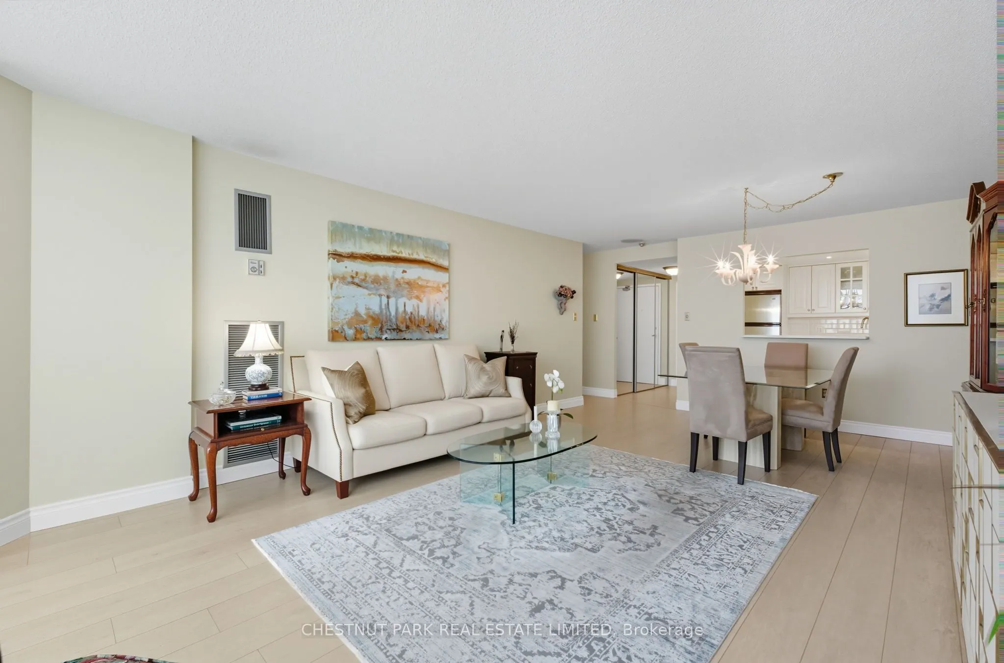 20 Dean Park Road, #911