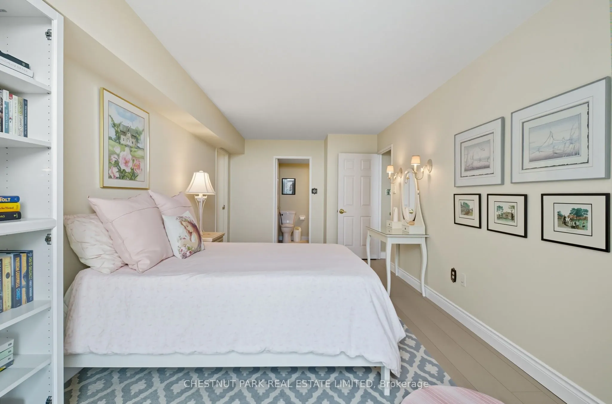 20 Dean Park Road, #911