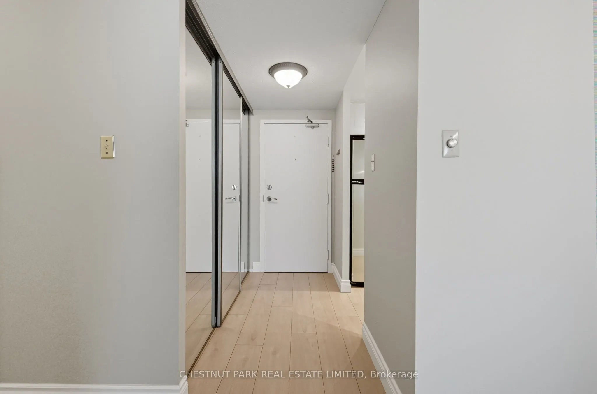 20 Dean Park Road, #911