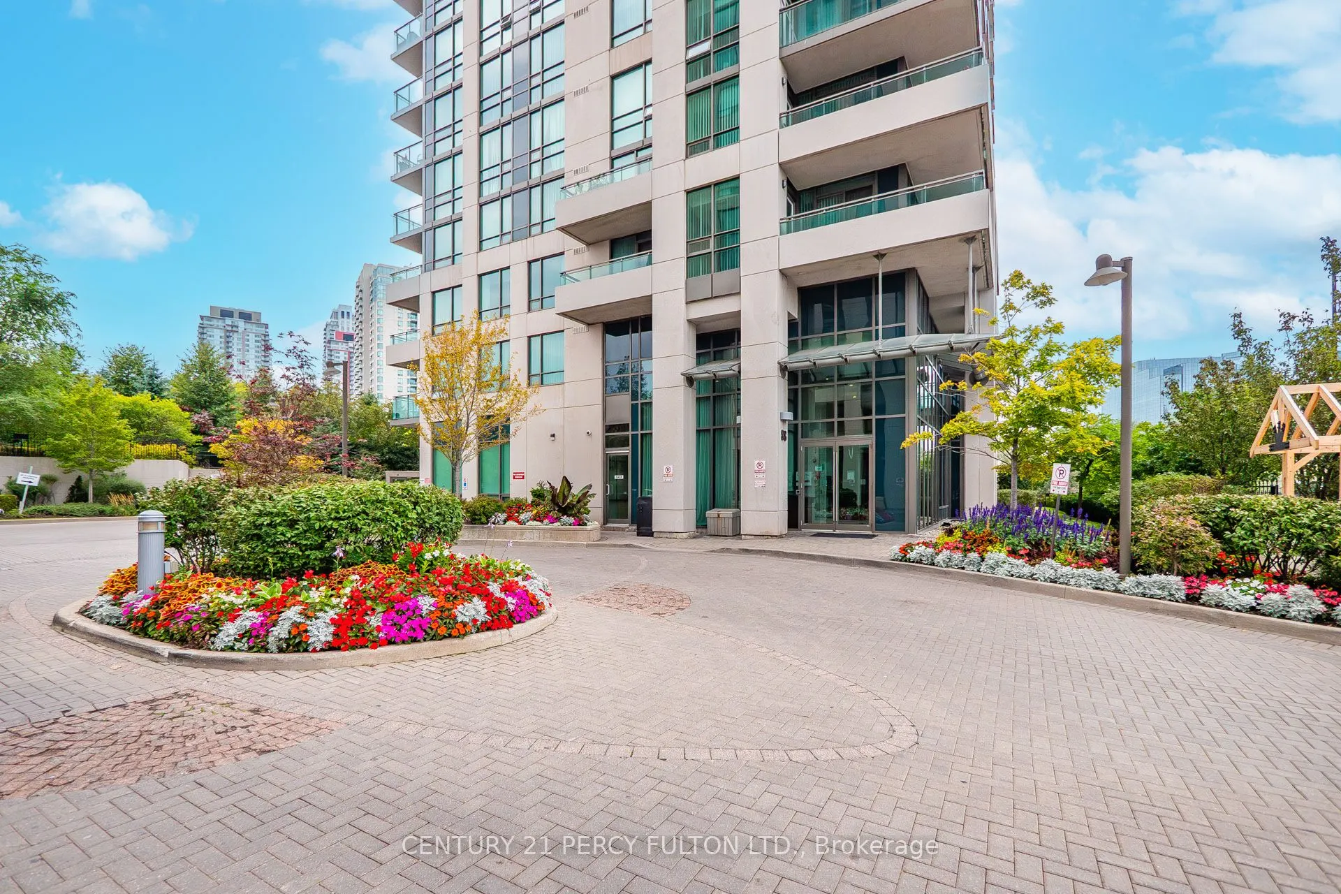 88 Grangeway Avenue, #2501