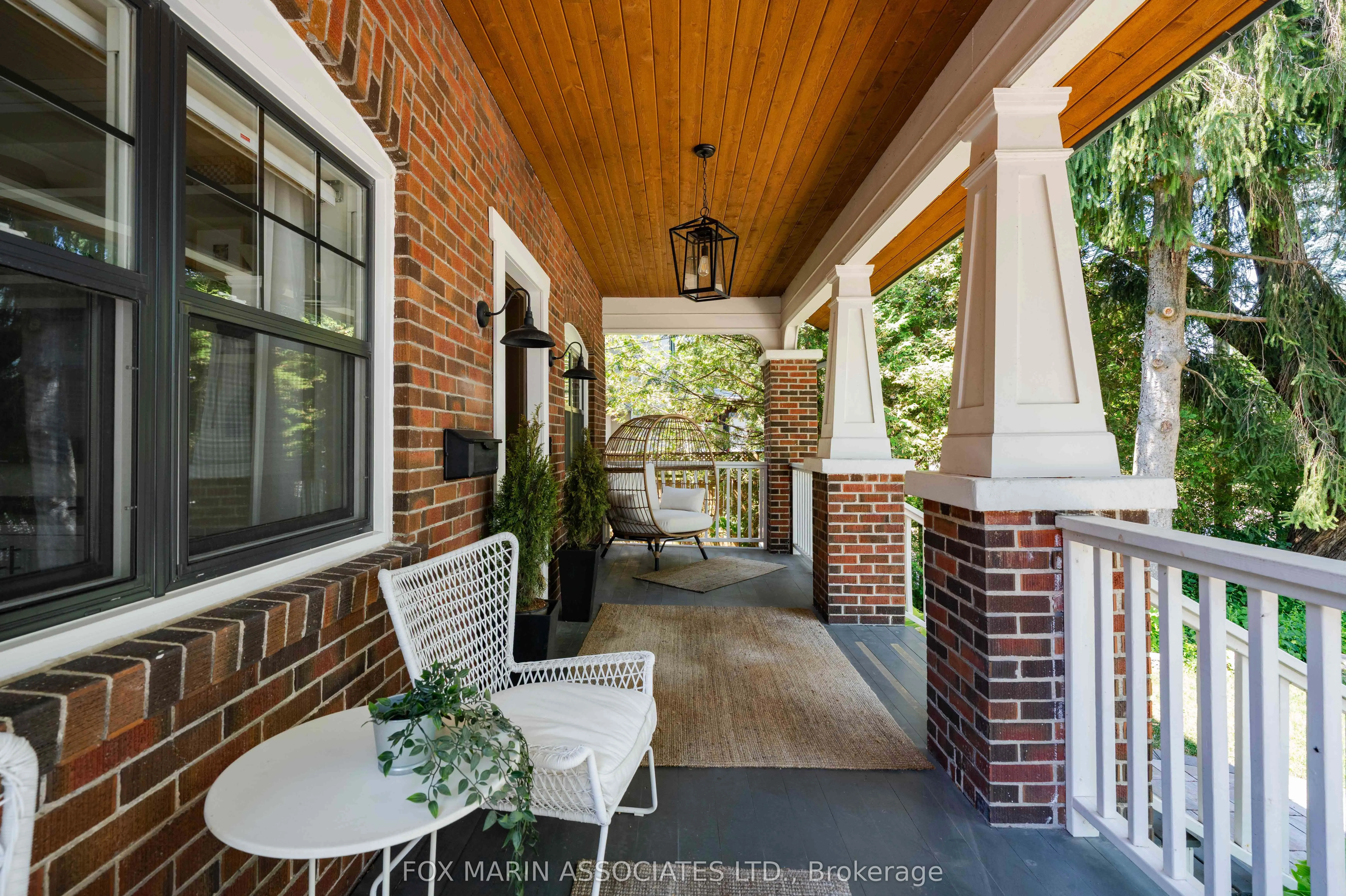 148 Scarboro Crescent