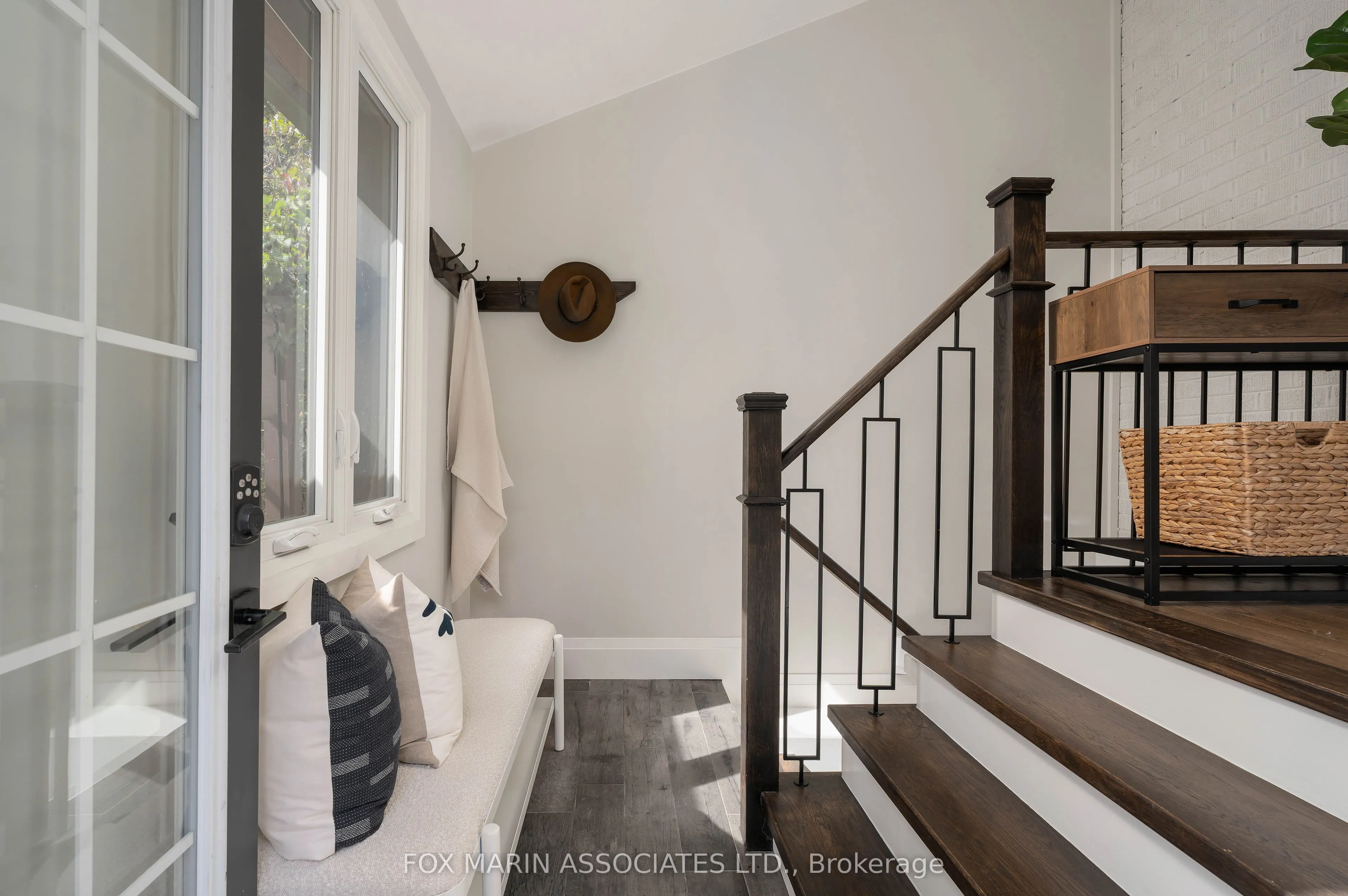 148 Scarboro Crescent