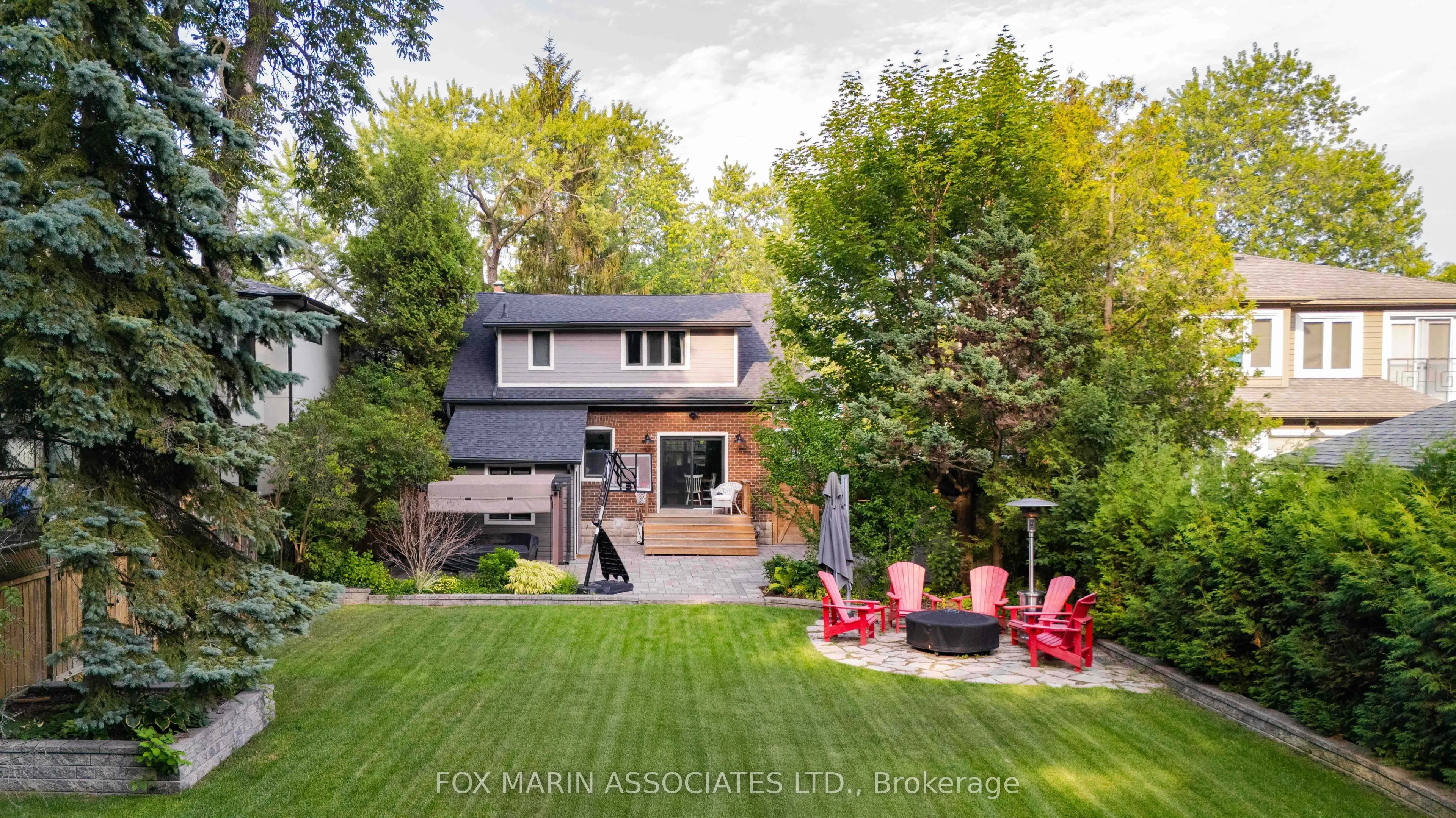 148 Scarboro Crescent