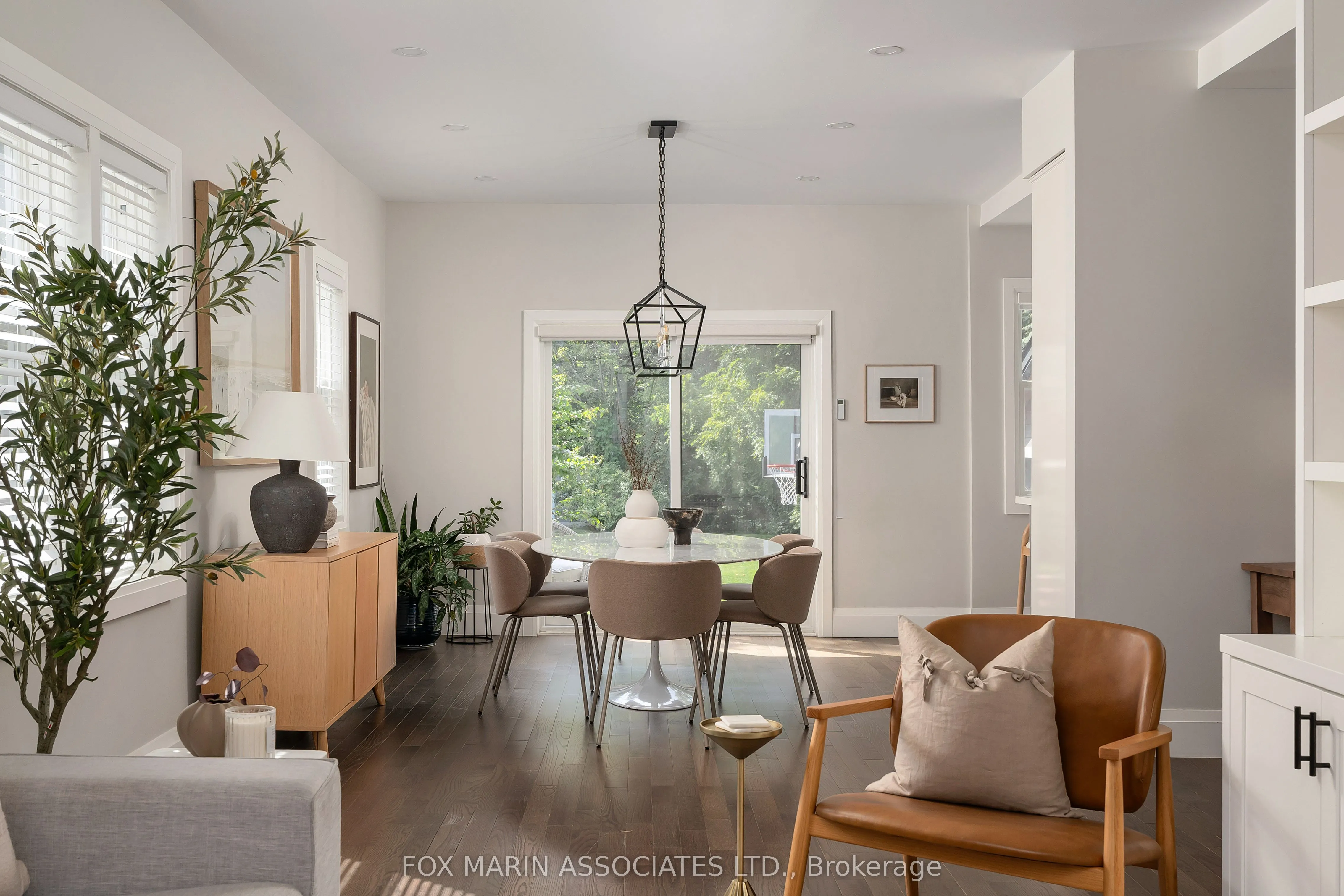 148 Scarboro Crescent