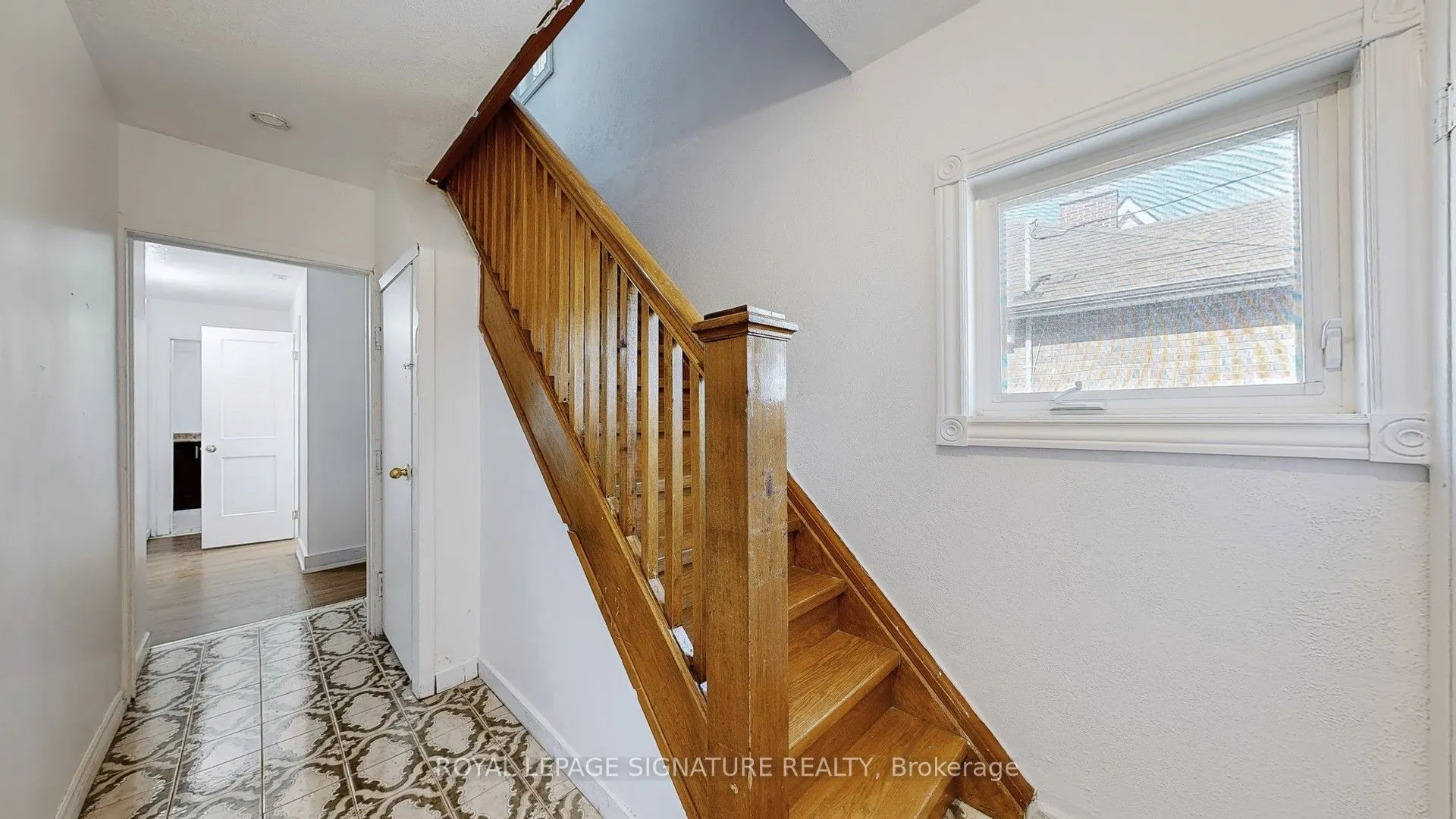 1130 Woodbine Avenue