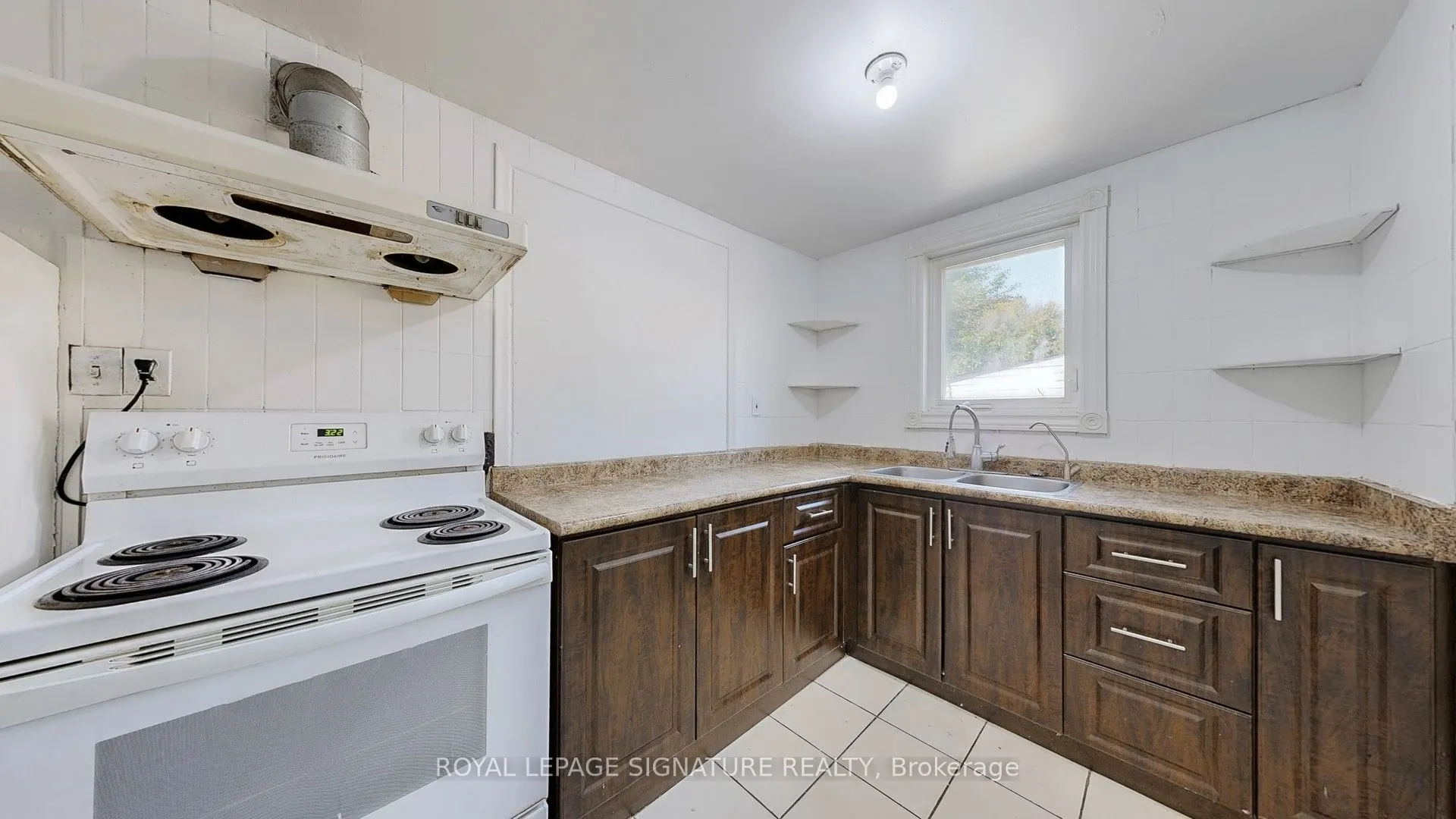 1130 Woodbine Avenue