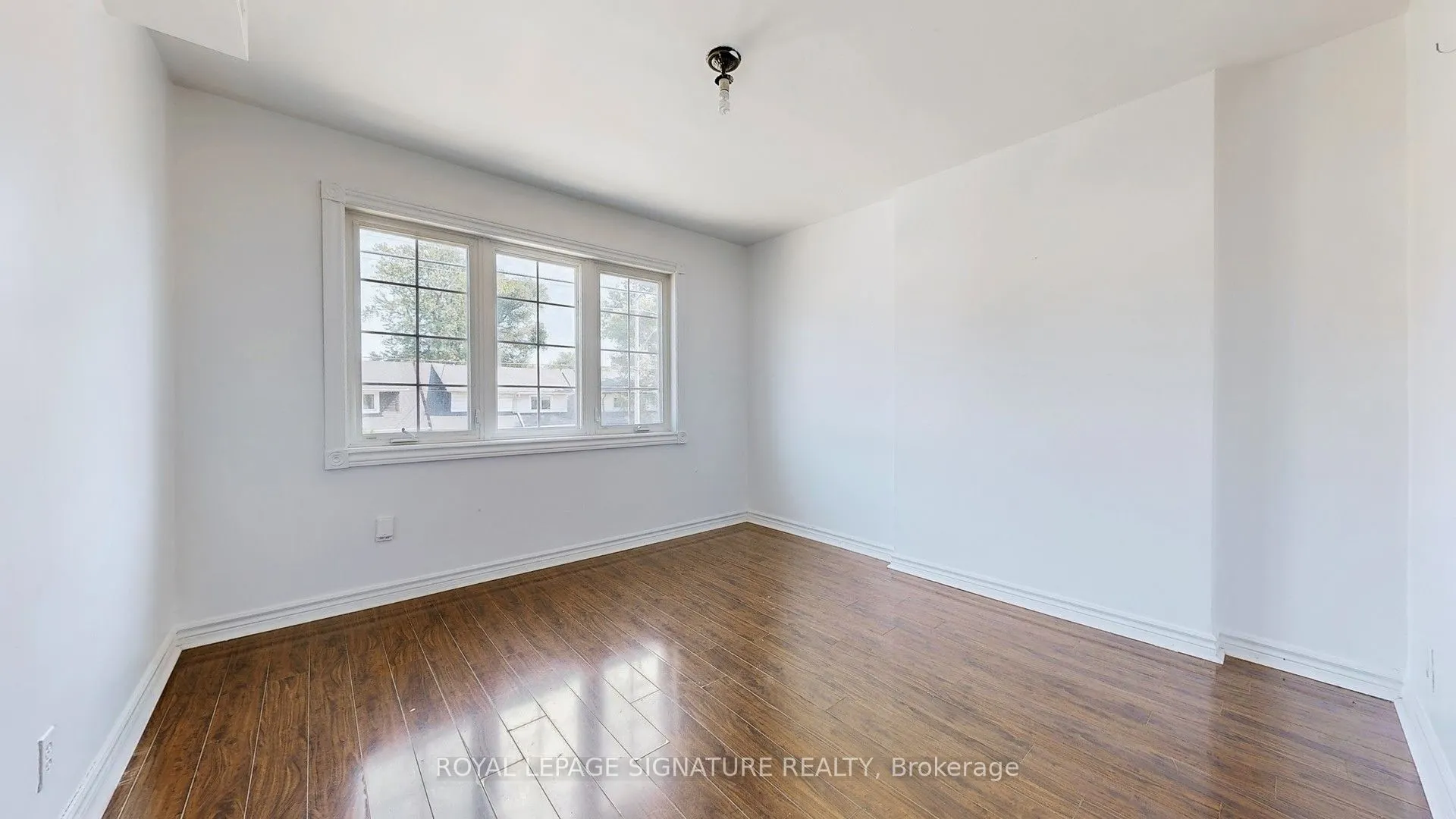 1130 Woodbine Avenue