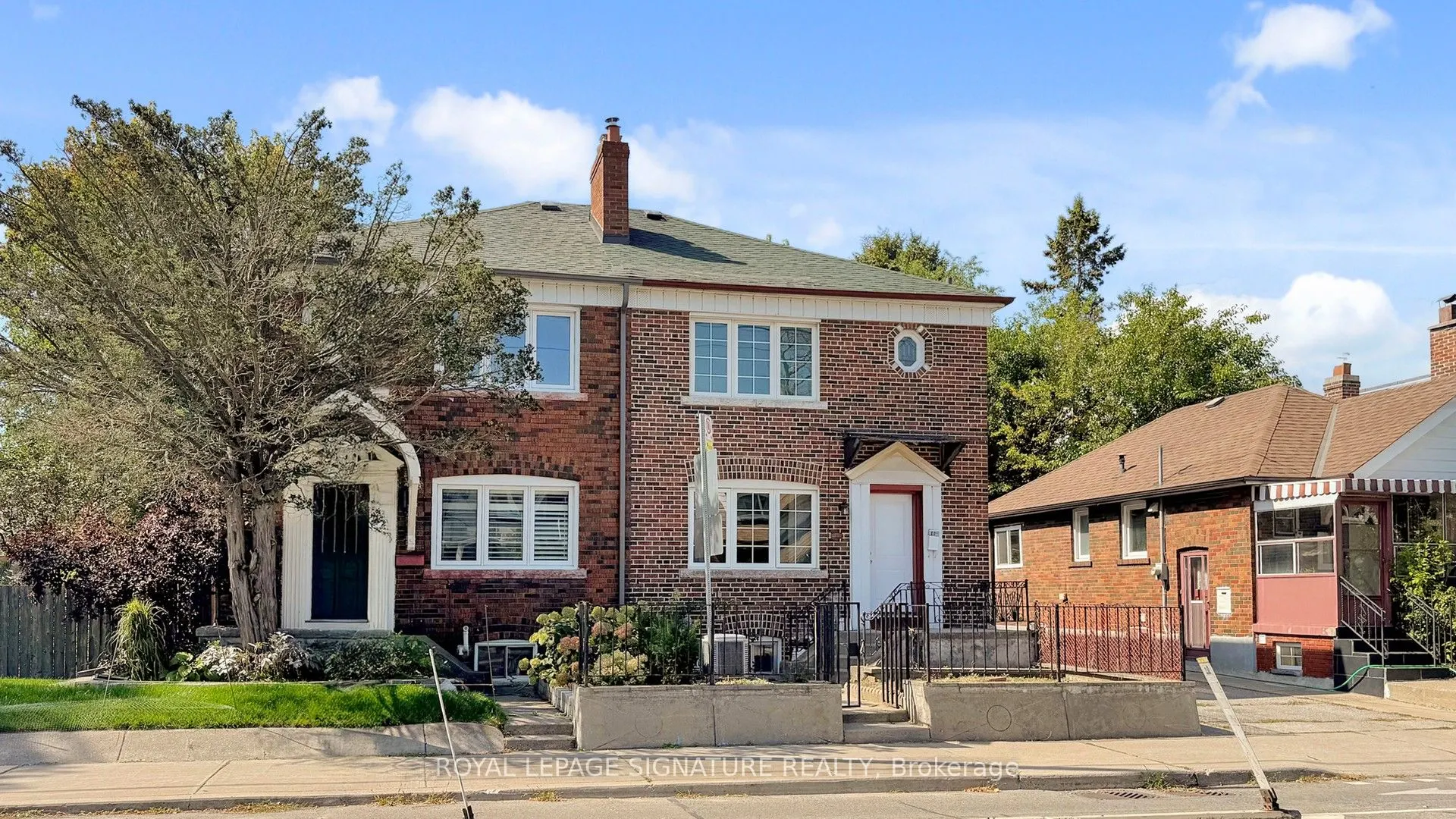 1130 Woodbine Avenue