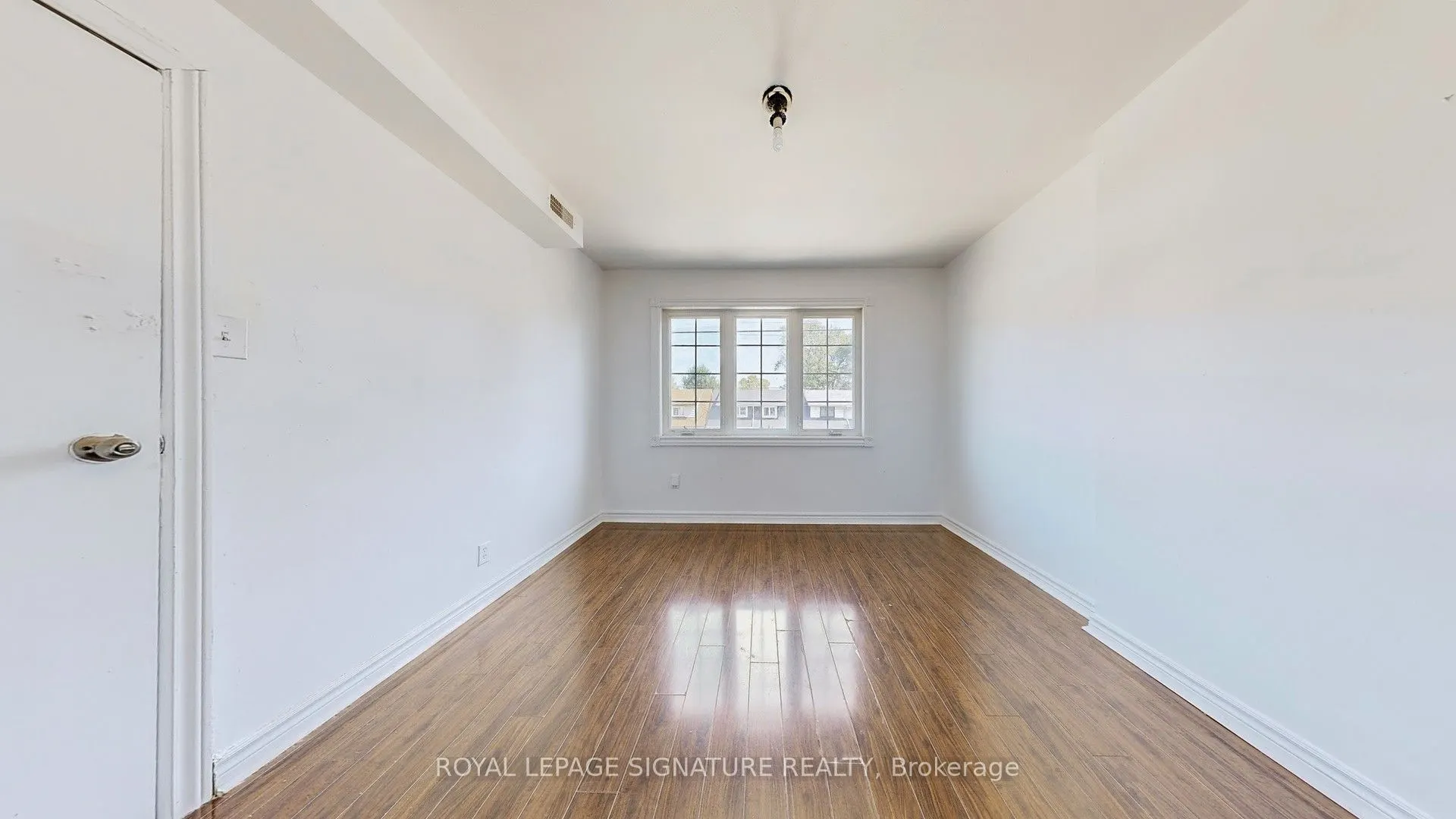 1130 Woodbine Avenue