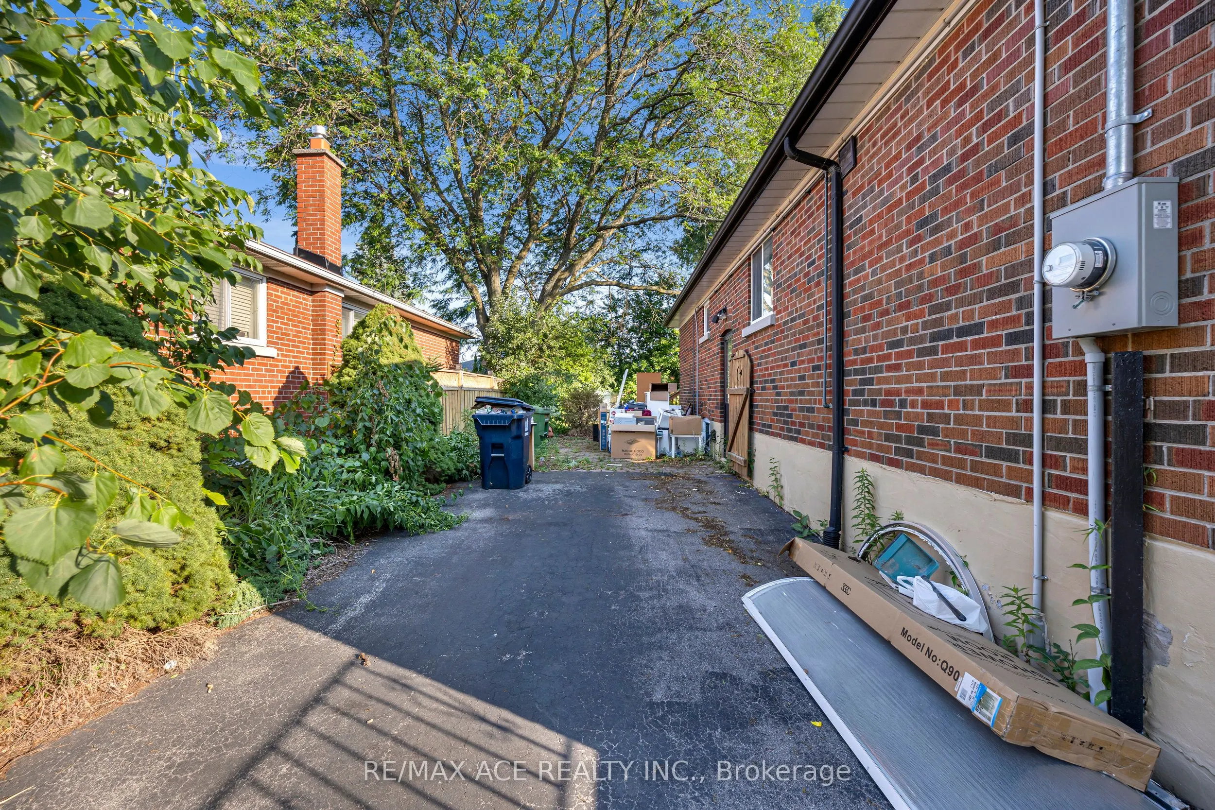 3 Hogan Drive