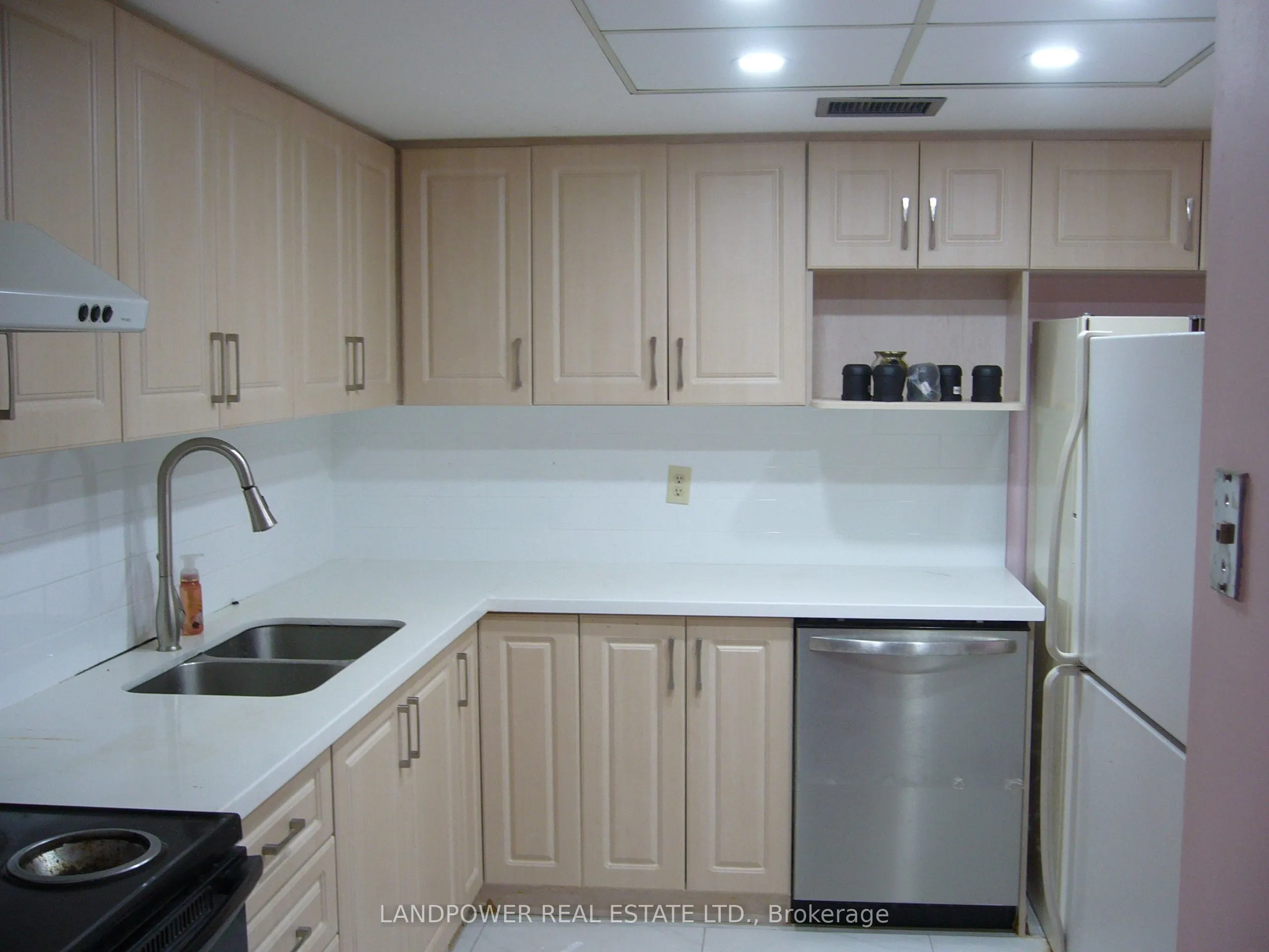 225 Bamburgh Circle, #801