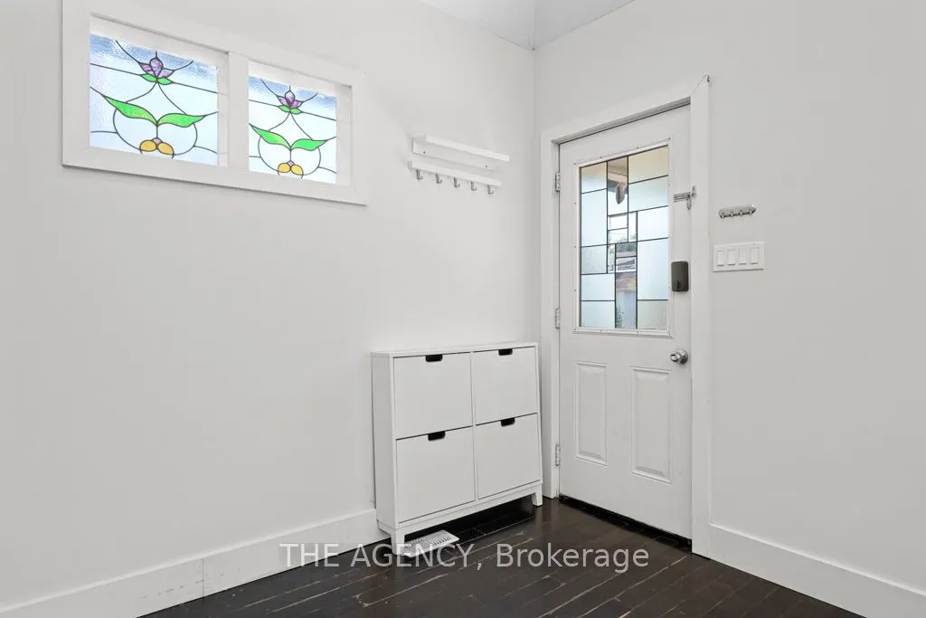26 Gatwick Avenue
