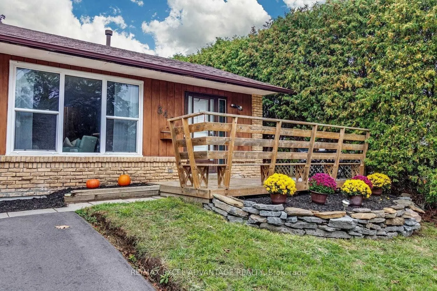 346 Highgate Avenue, #Main