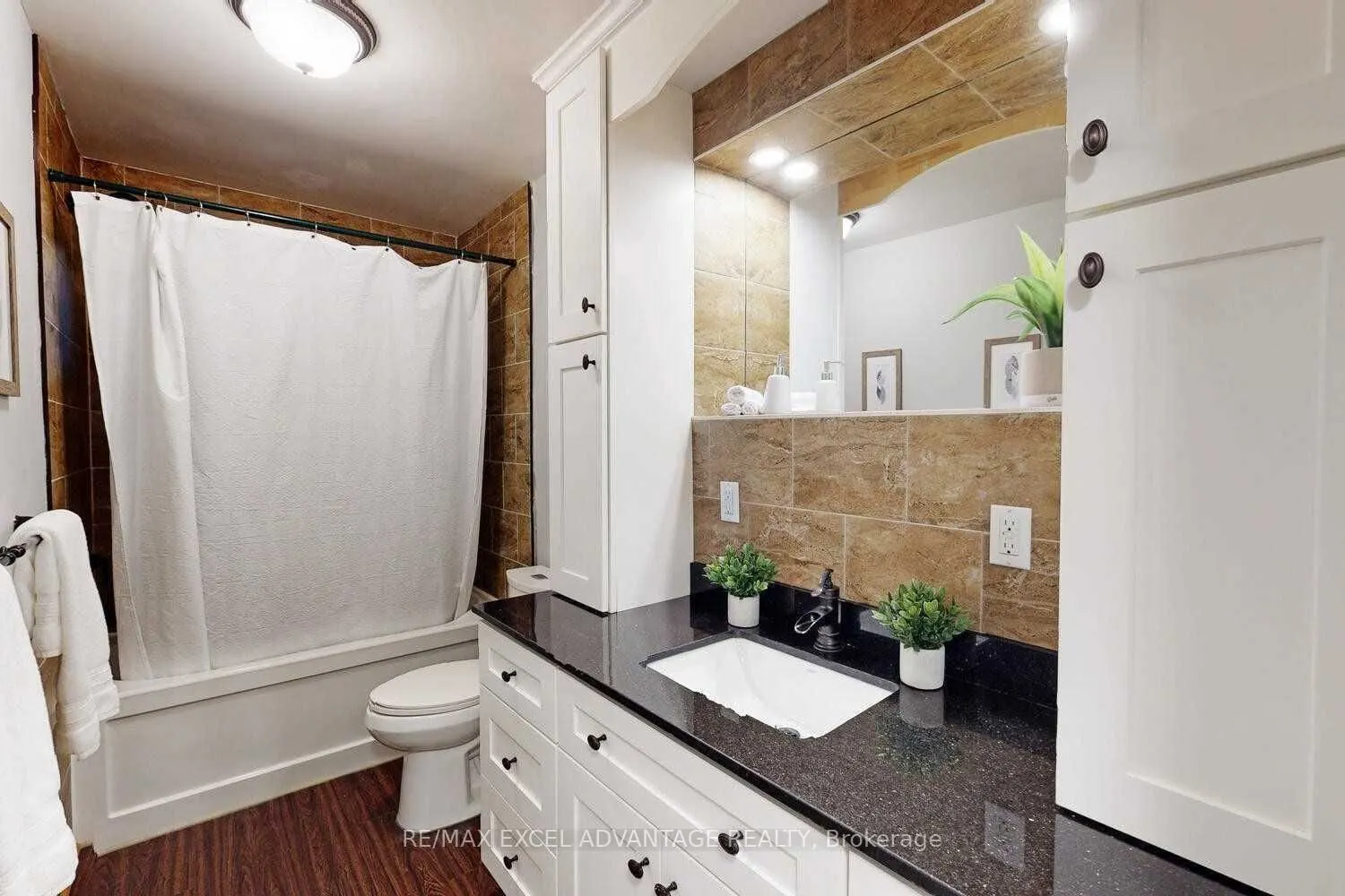346 Highgate Avenue, #Main