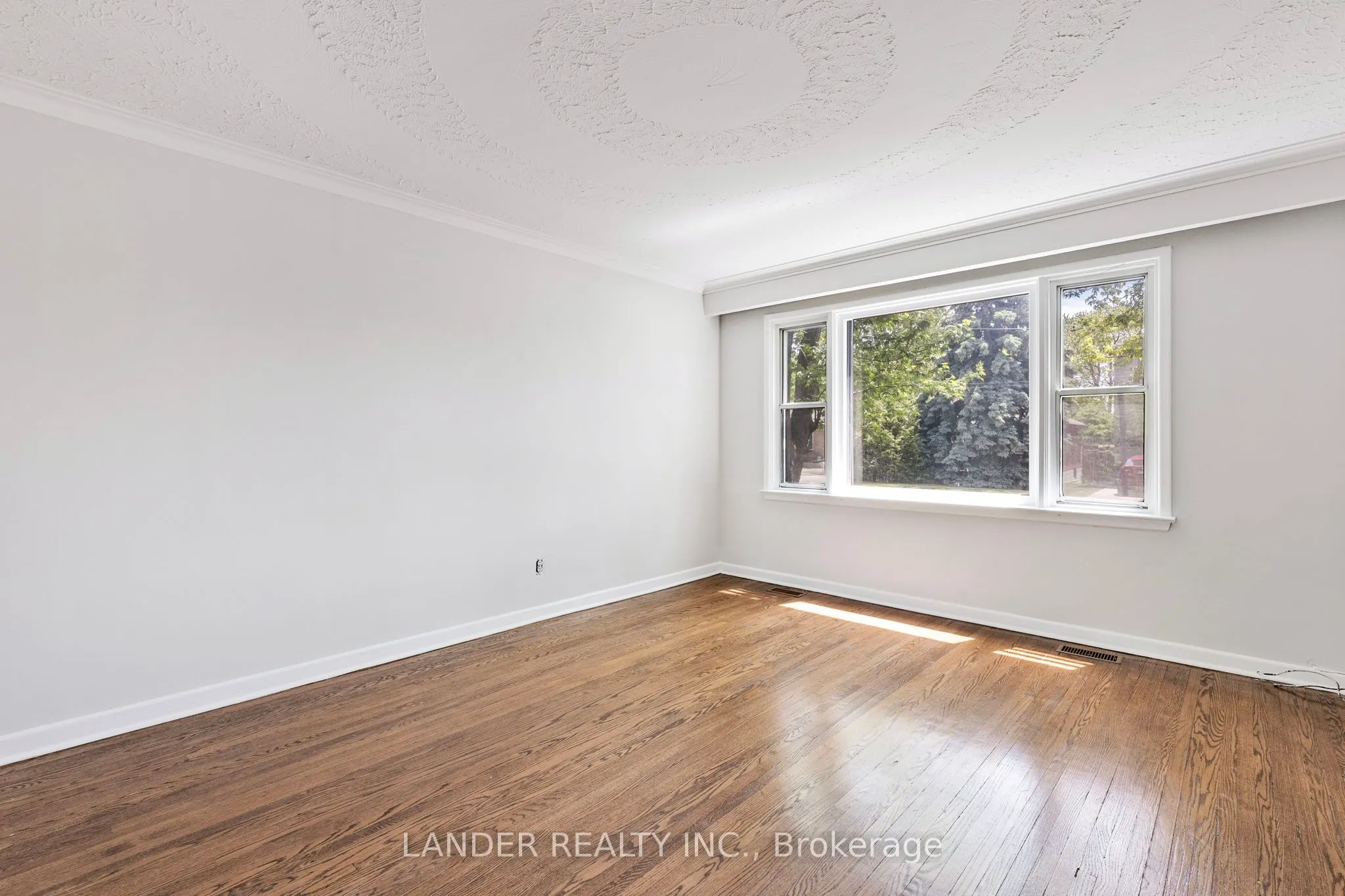 80 Minerva Avenue