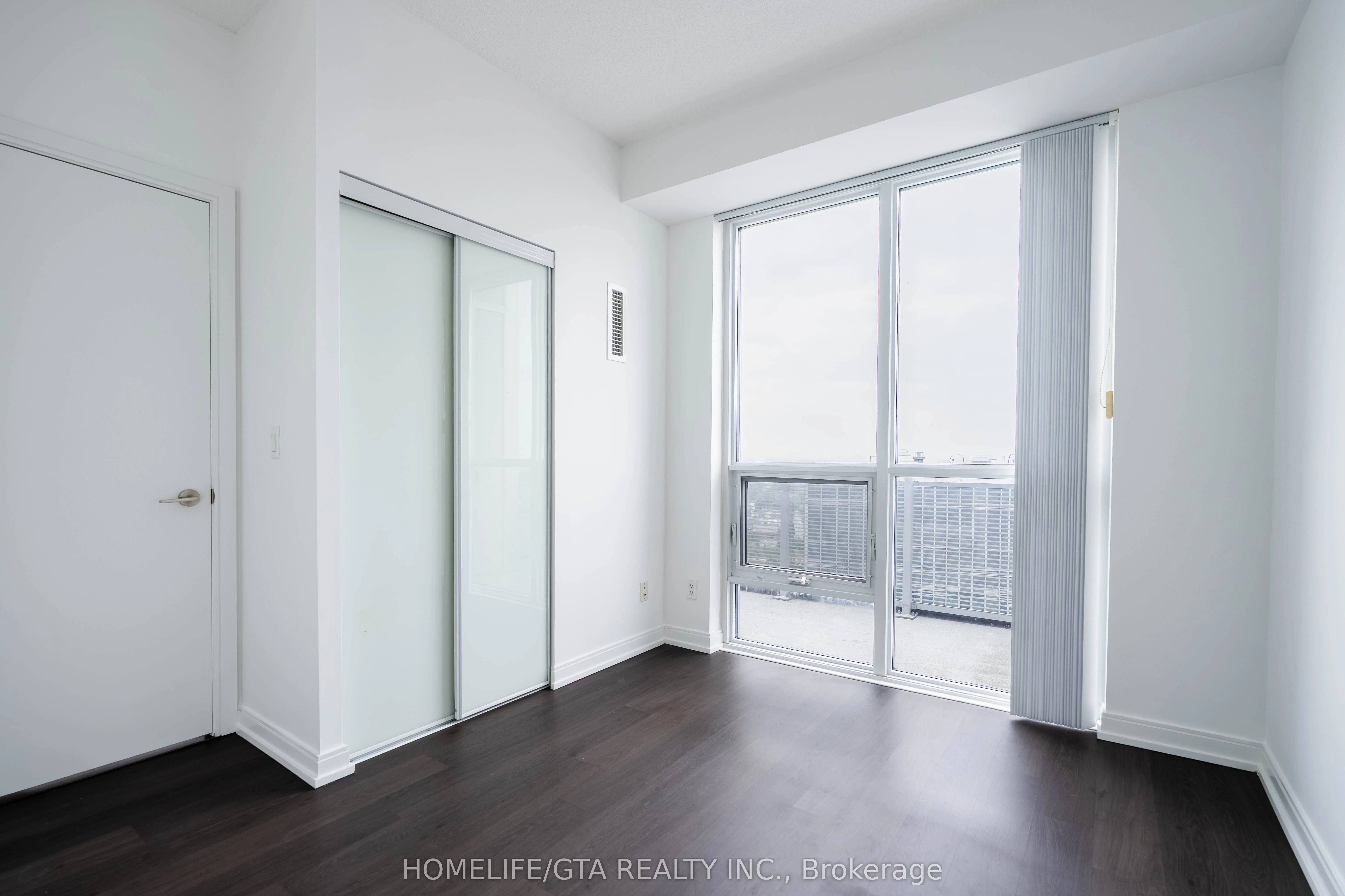 255 Village Green Square, #PH01