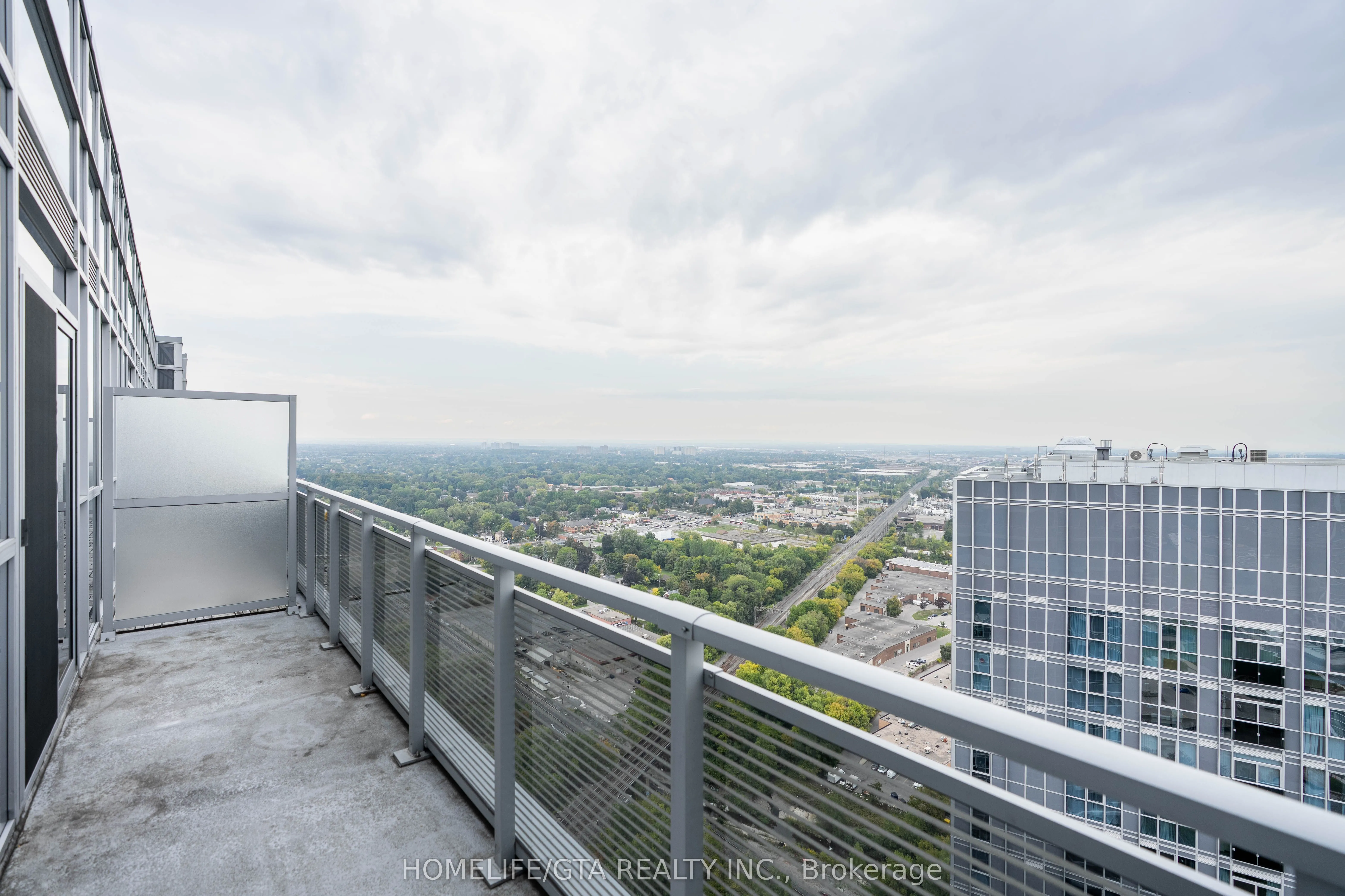255 Village Green Square, #PH01