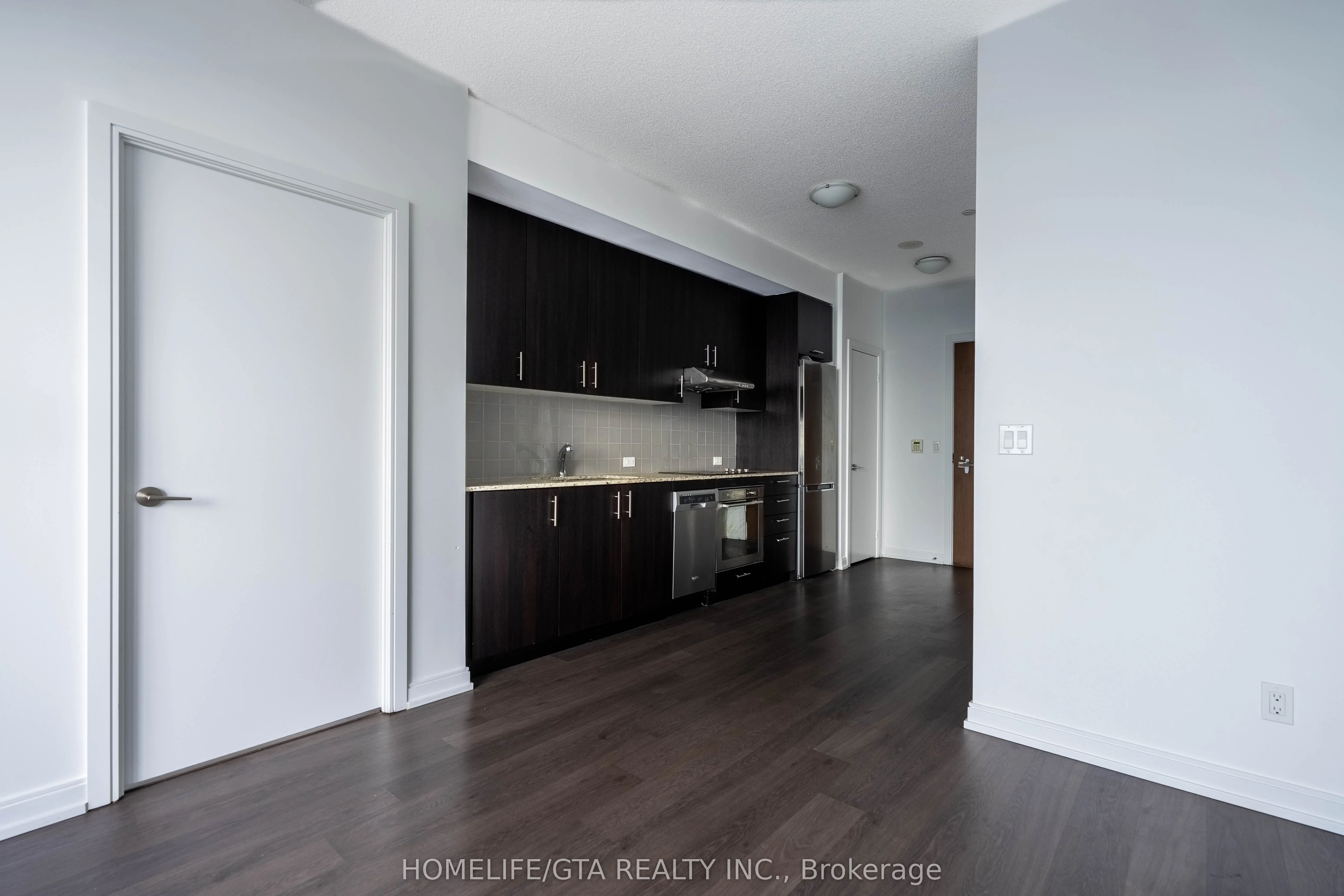 255 Village Green Square, #PH01