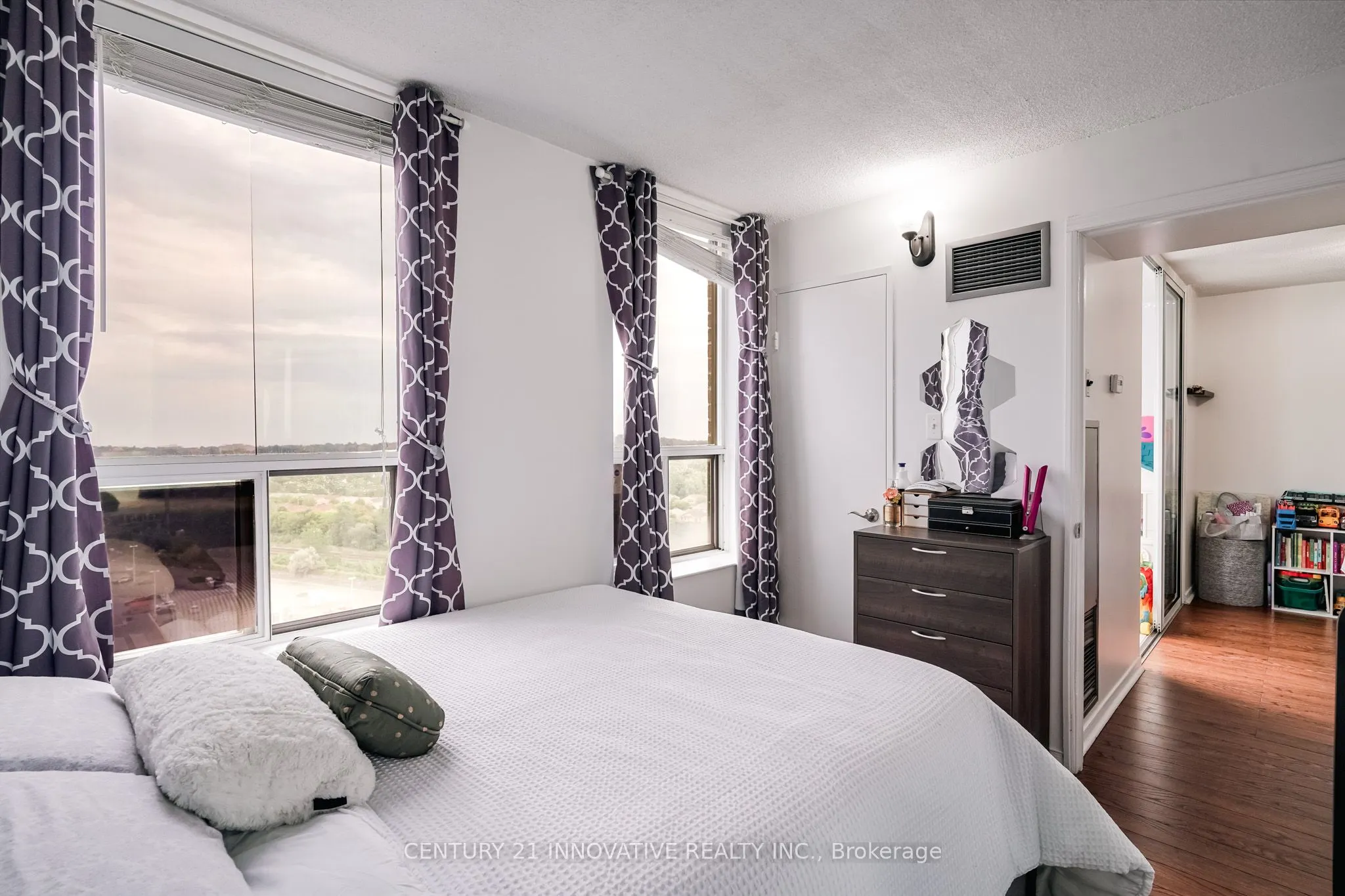 330 Mccowan Road, #1808