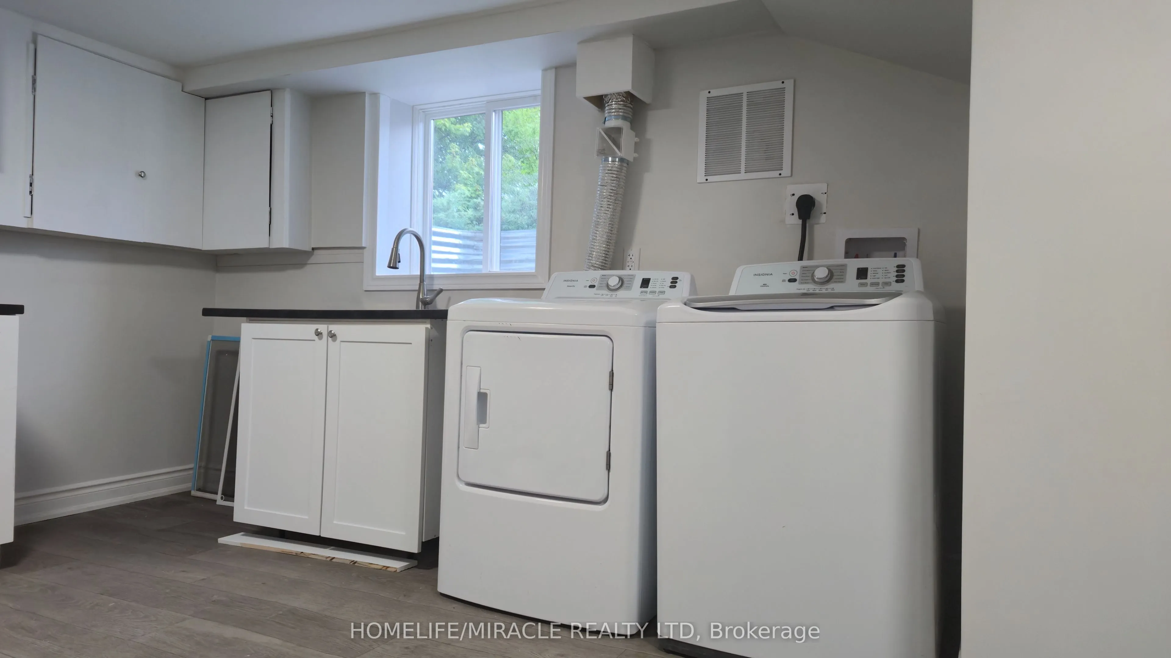 1281 King Street E, #Bsmt