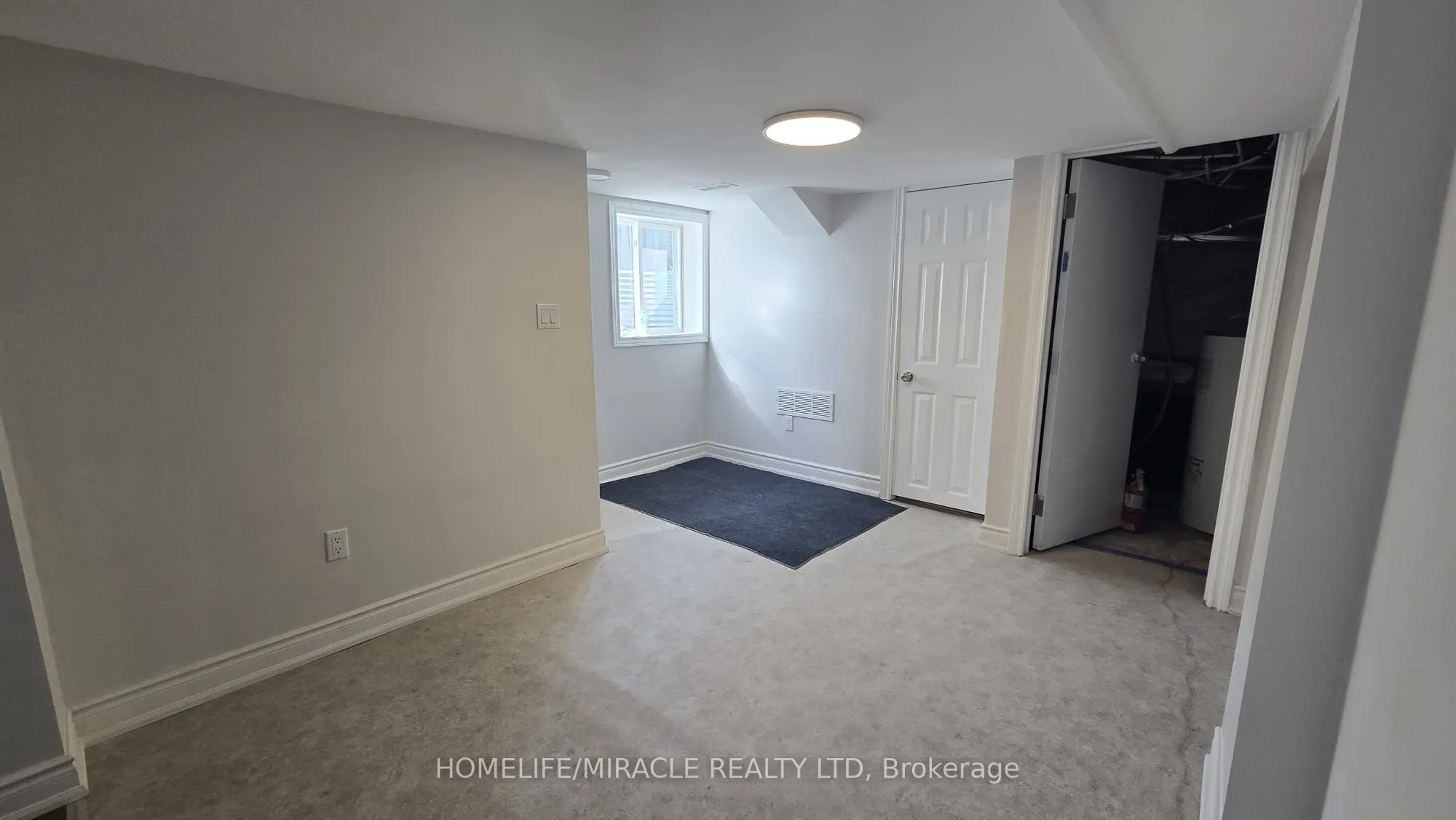 1281 King Street E, #Bsmt