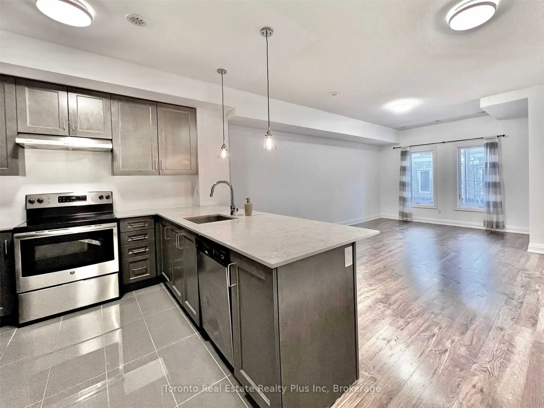 1060 St. Hildas Way, #3
