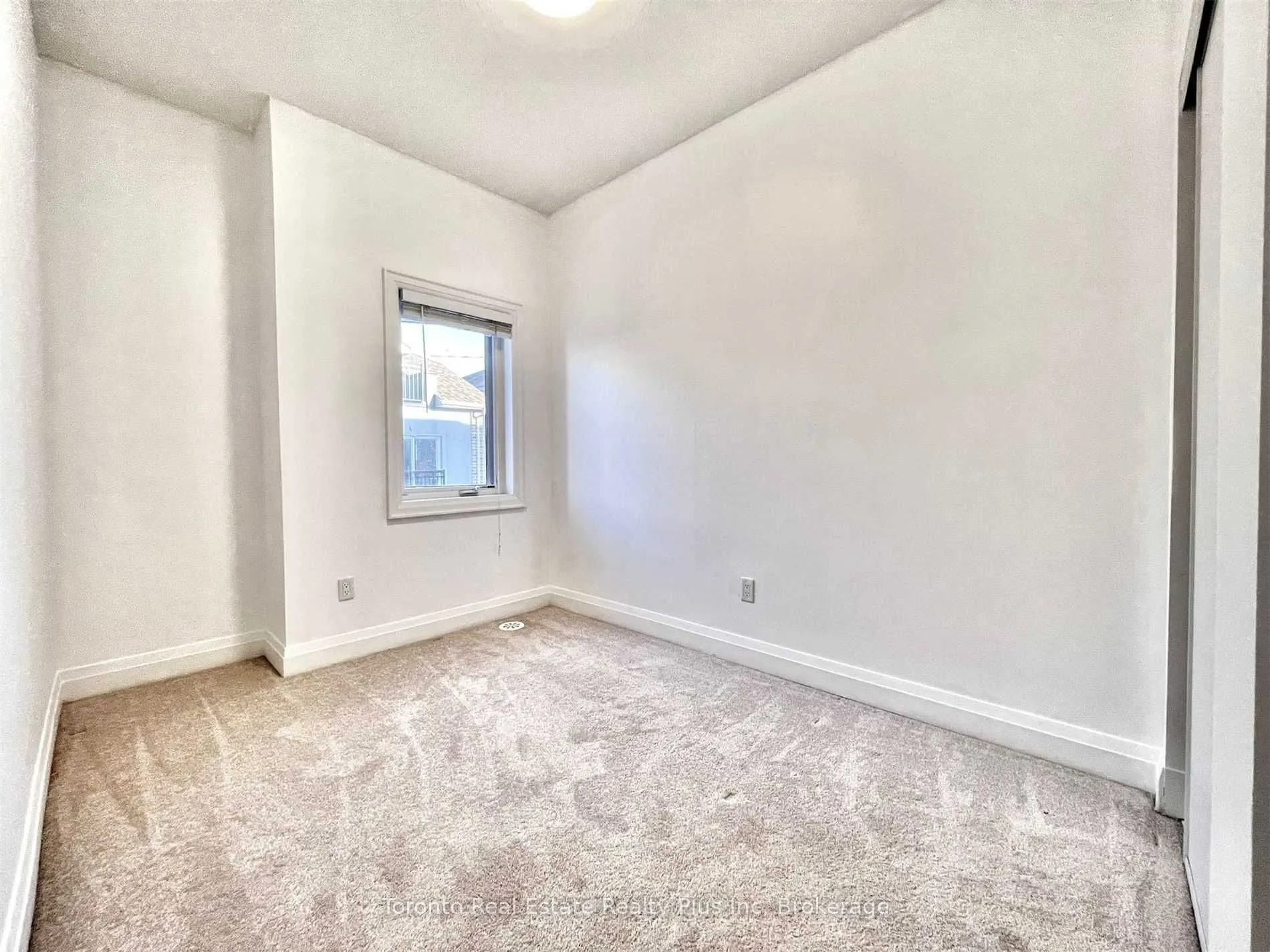 1060 St. Hildas Way, #3