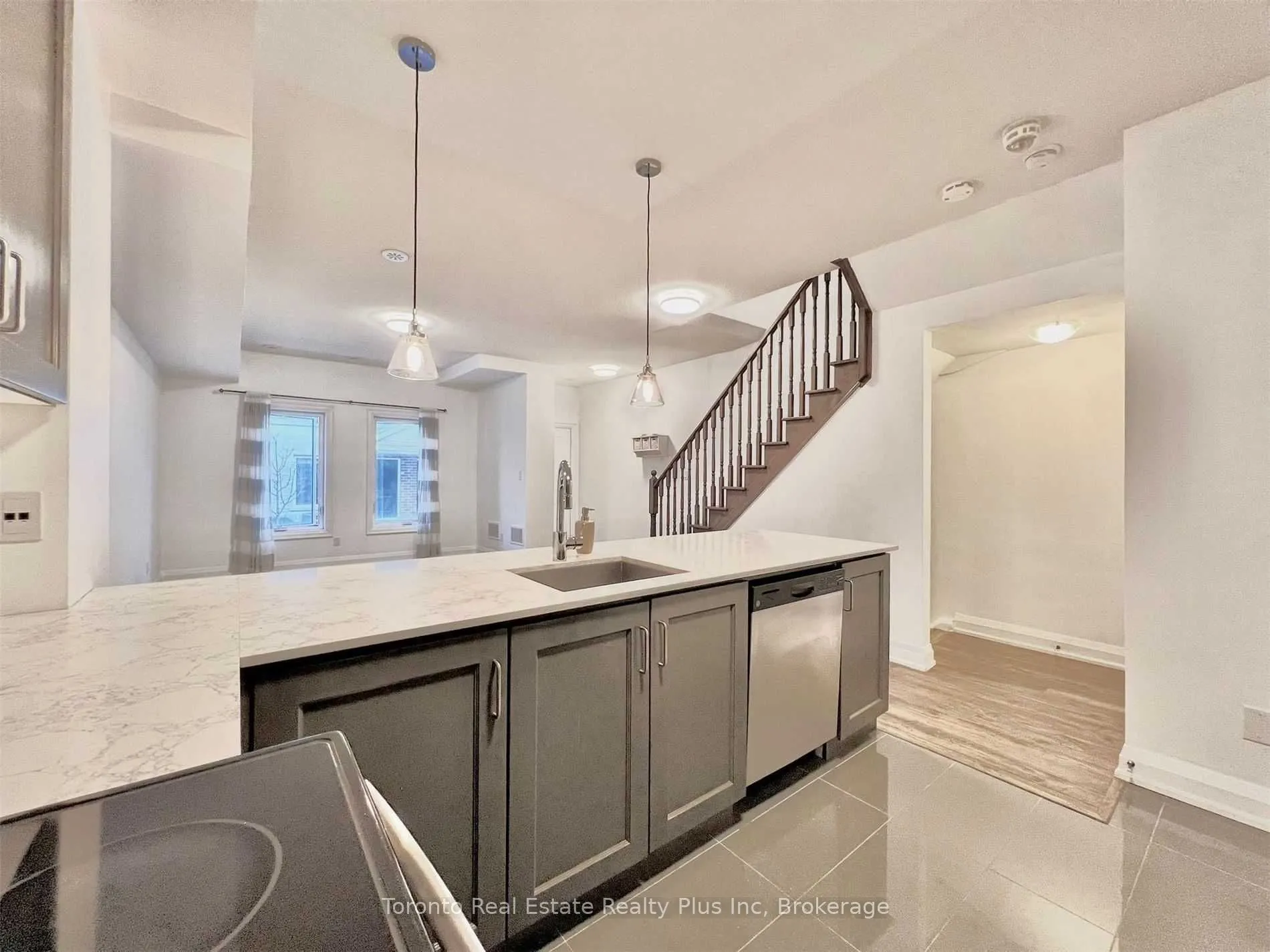 1060 St. Hildas Way, #3