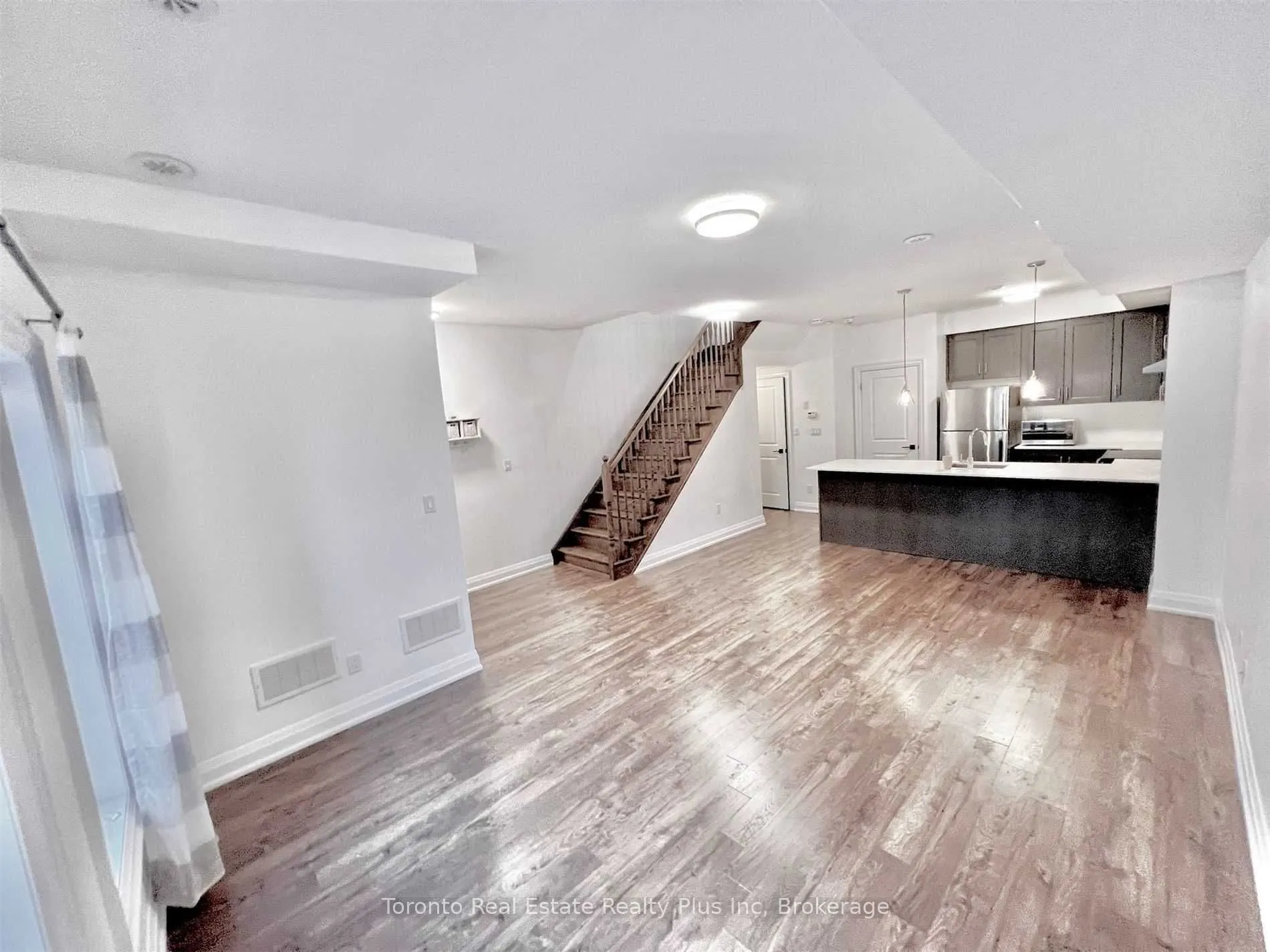 1060 St. Hildas Way, #3