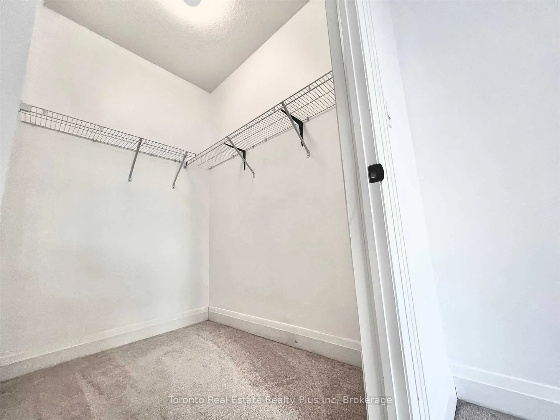 1060 St. Hildas Way, #3
