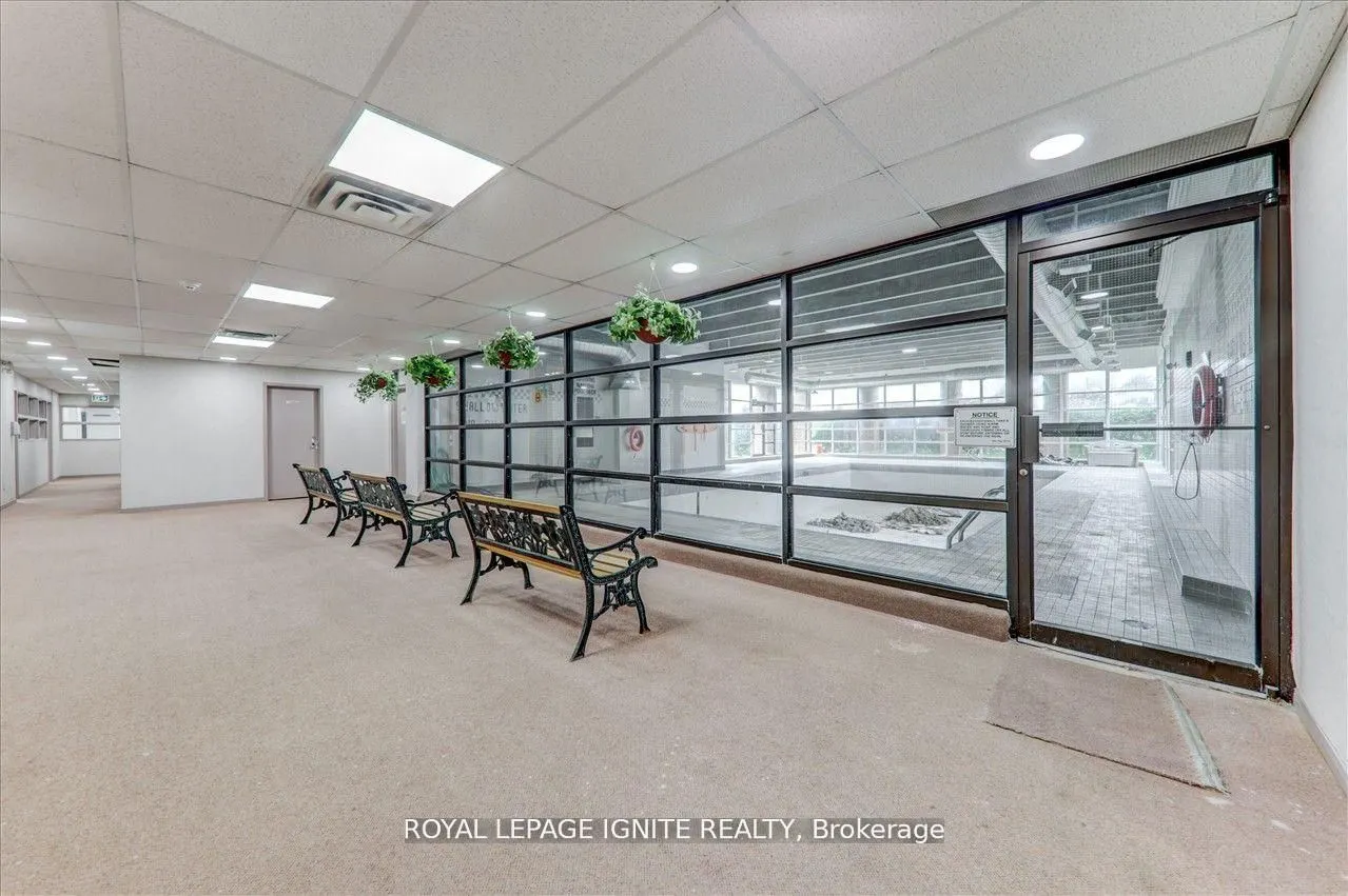 330 McCowan Road, #PH 1914