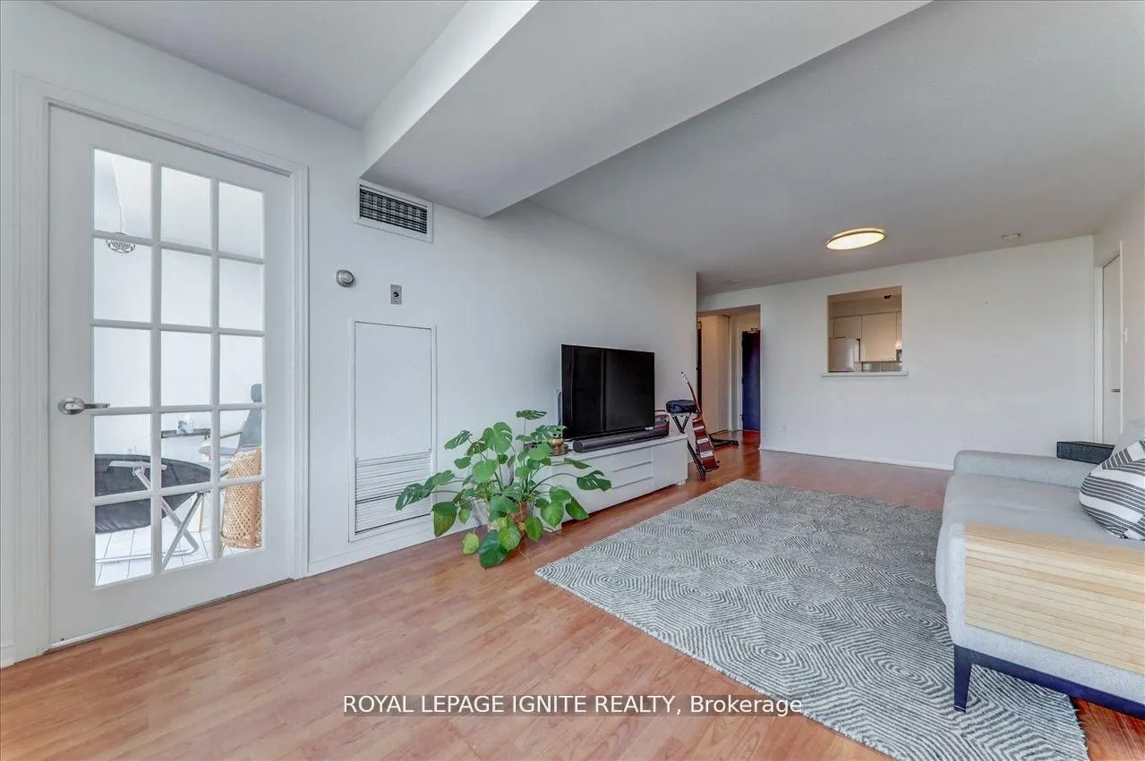 330 McCowan Road, #PH 1914