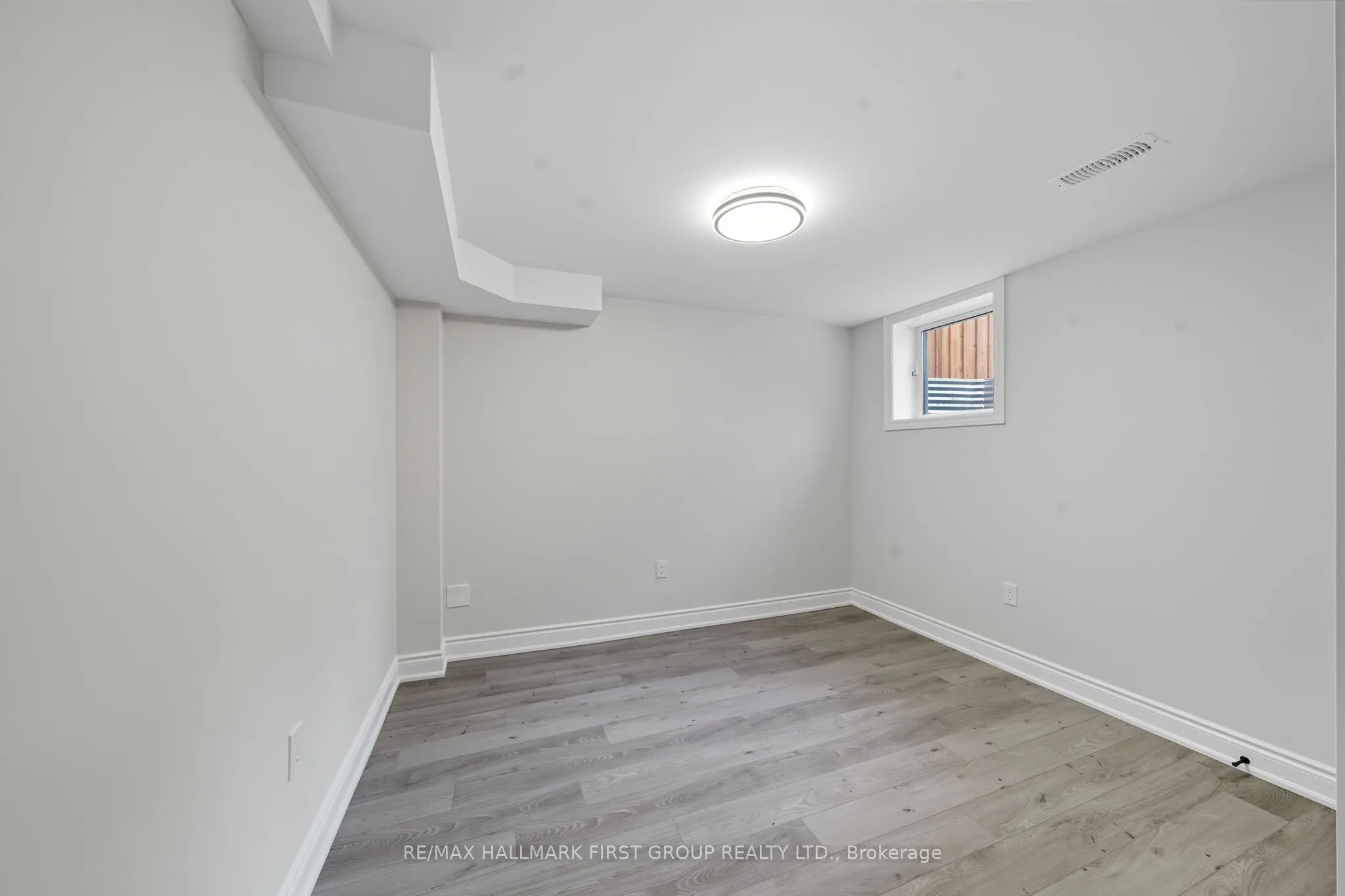 126 Buyson Crescent