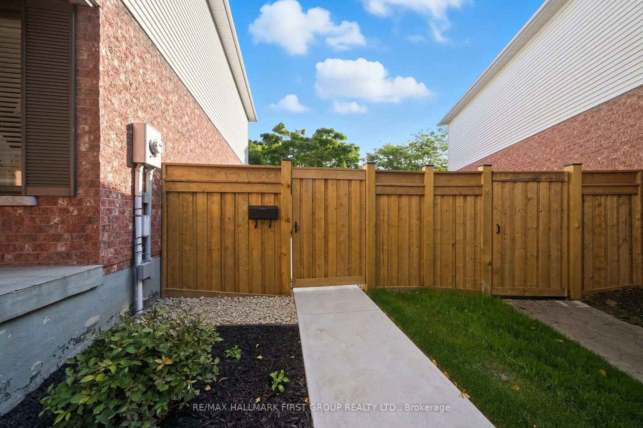 126 Buyson Crescent