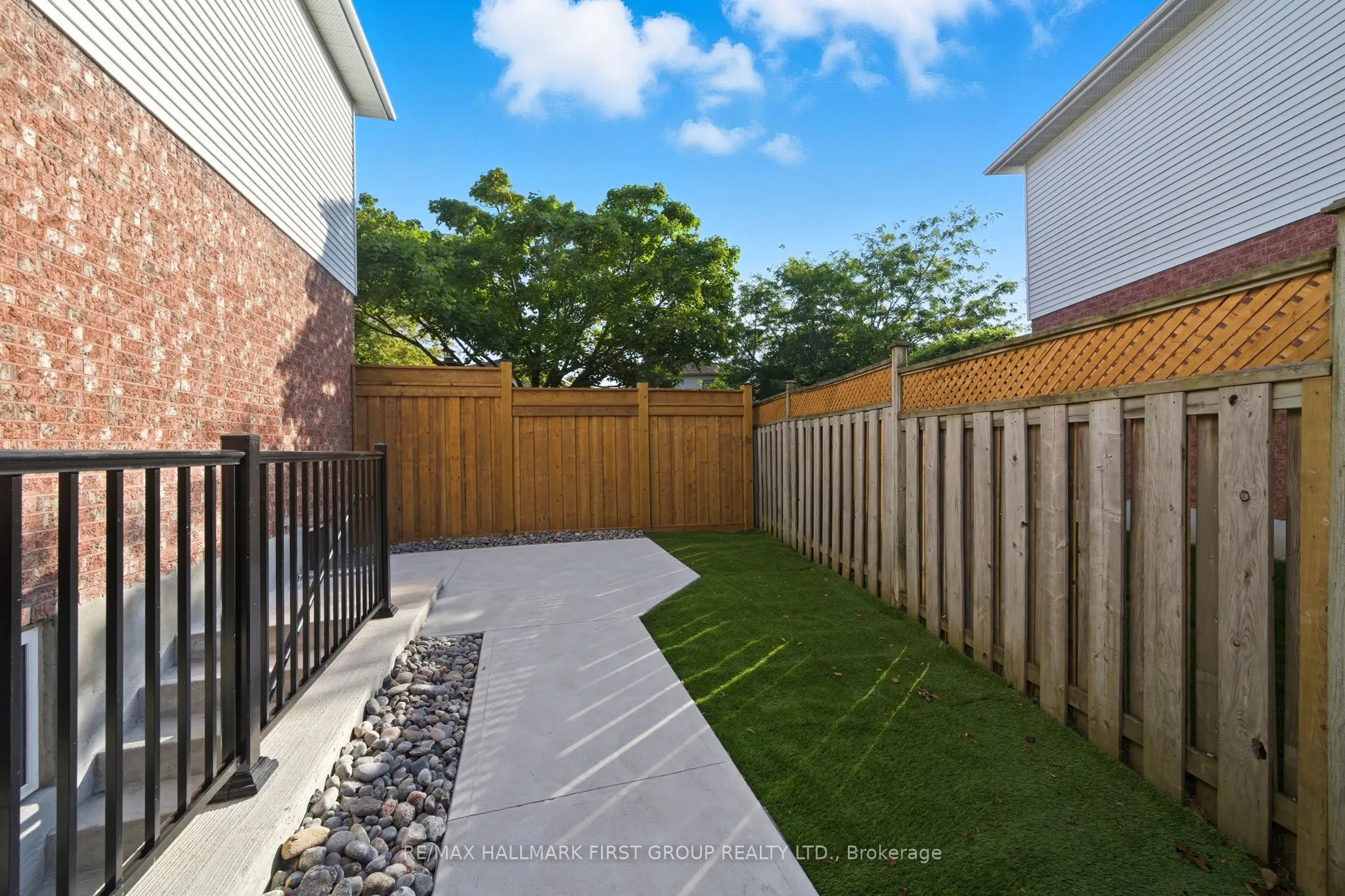 126 Buyson Crescent