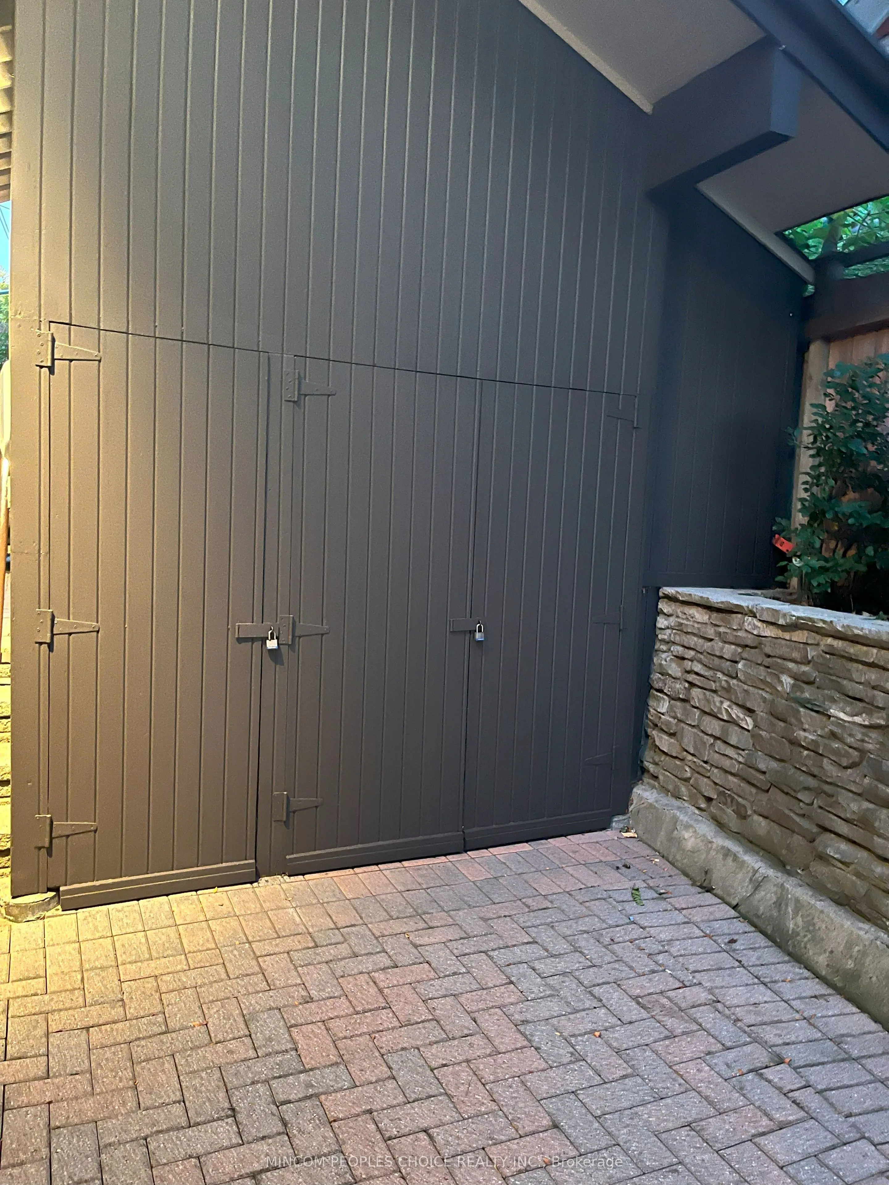 12 Ladysbridge Drive