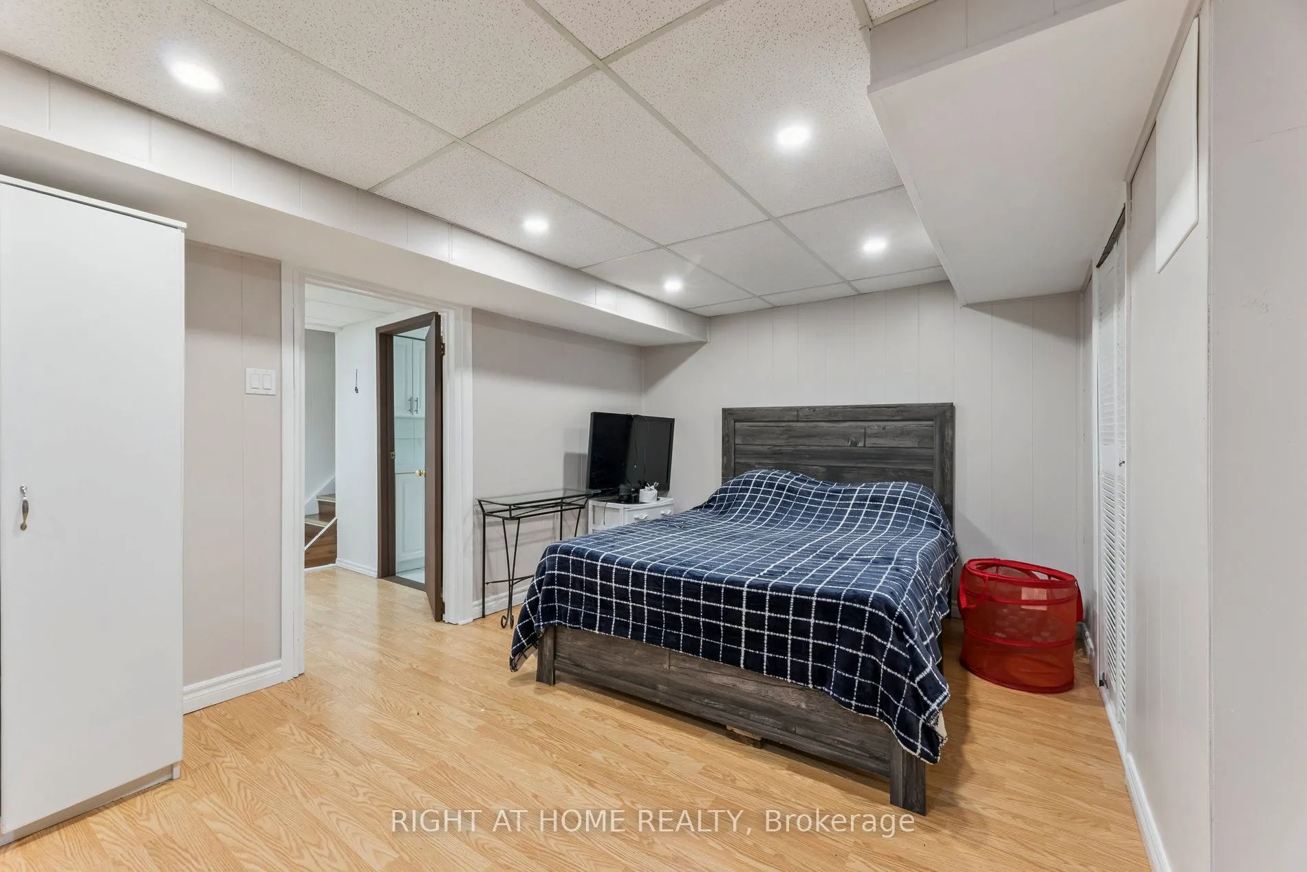 1518 Woodruff Crescent