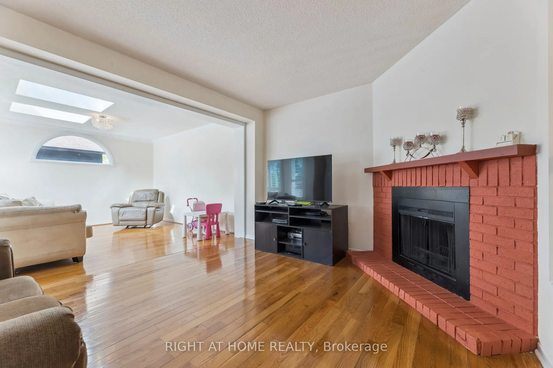 1518 Woodruff Crescent
