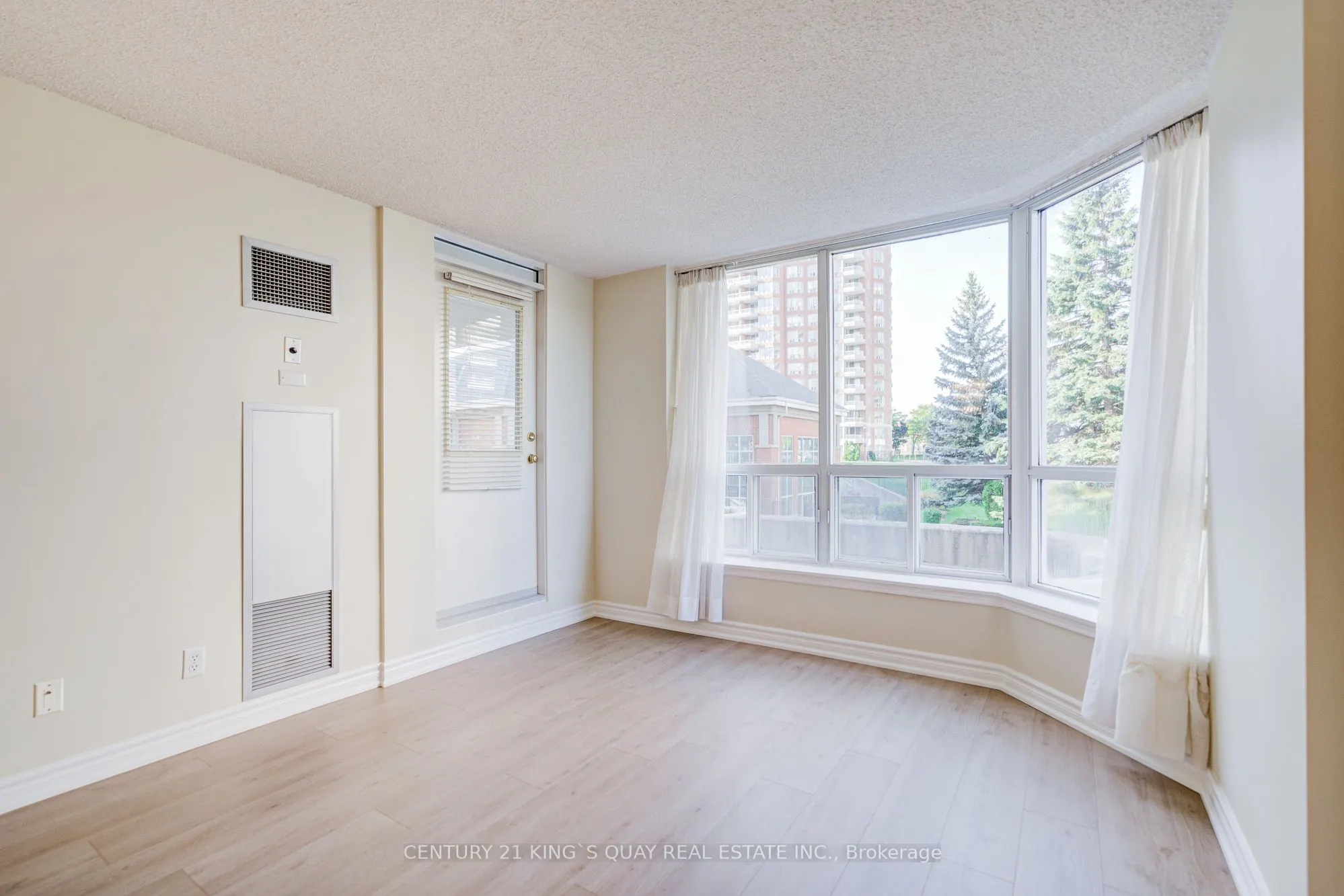 480 McLevin Avenue, #212