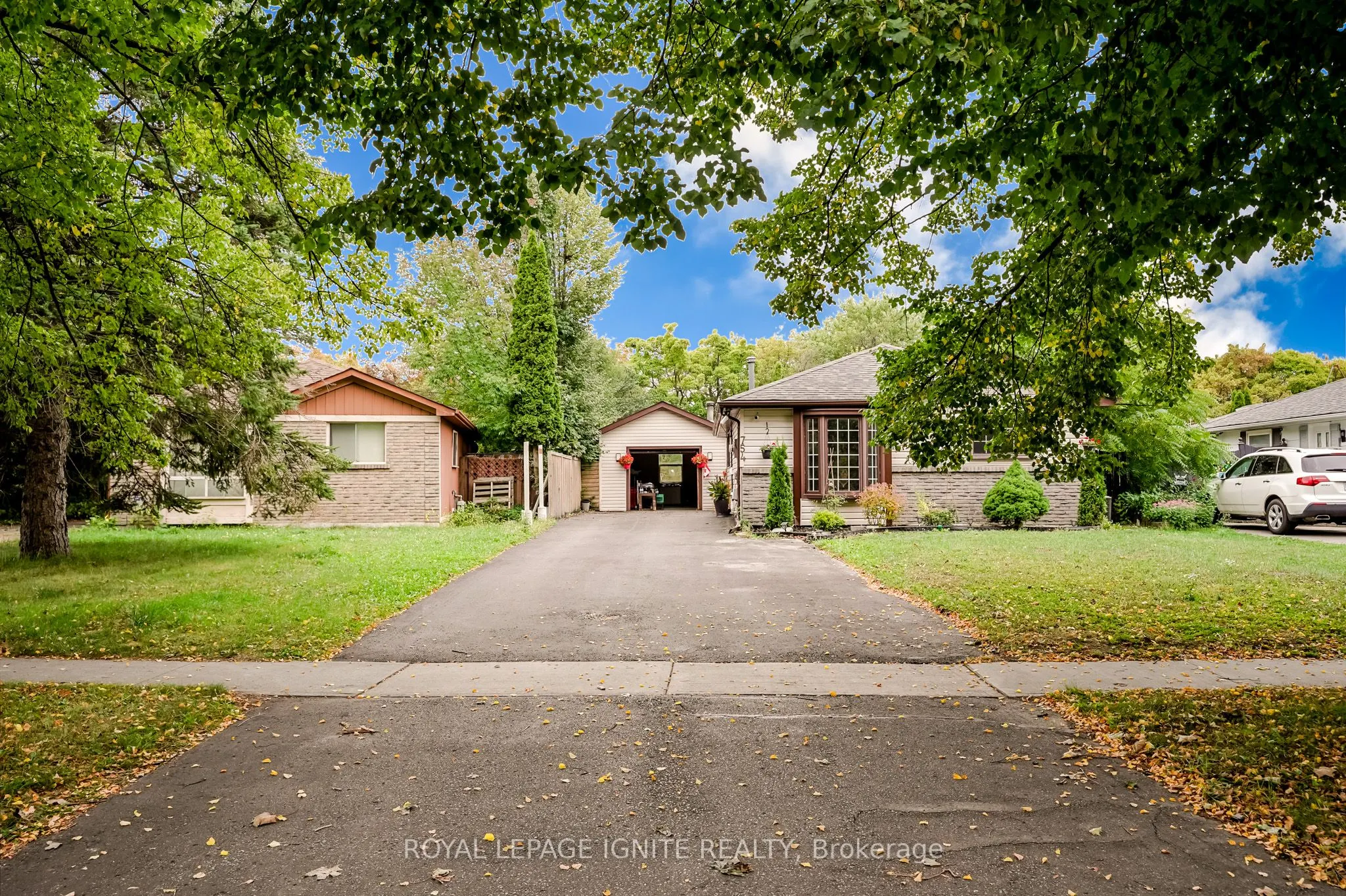 754 Downview Crescent