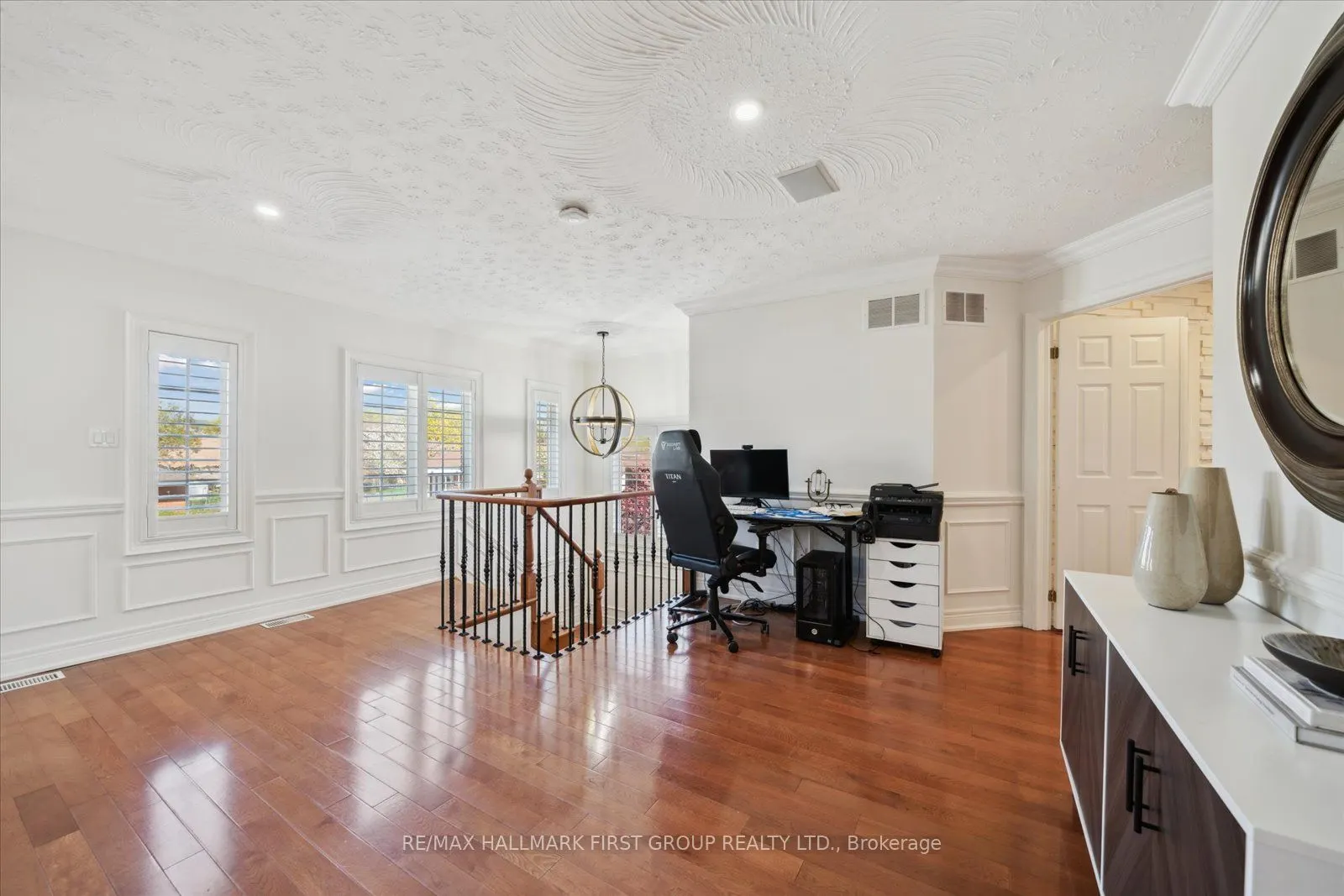60 Brenda Crescent
