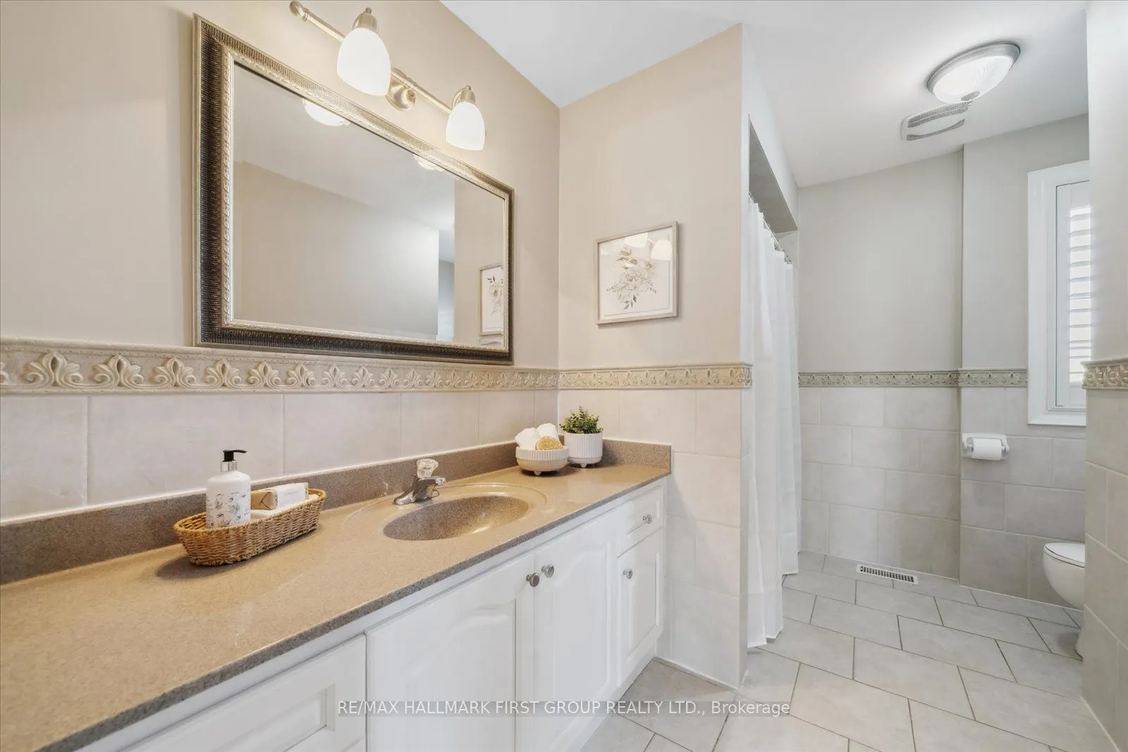 60 Brenda Crescent