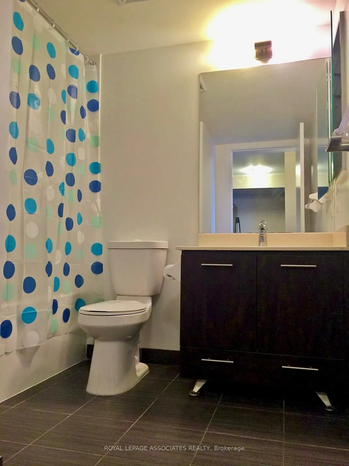 135 Village Green Square, #2621