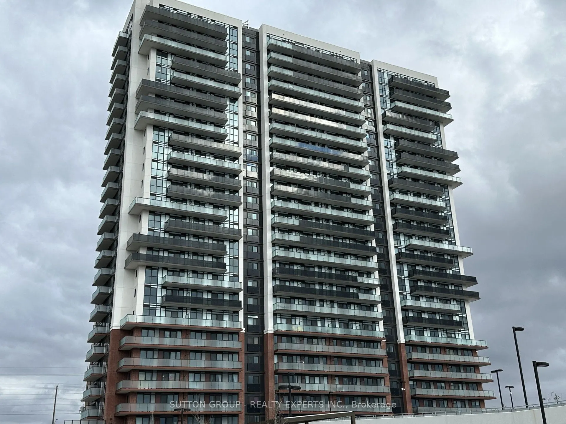 2550 Simcoe Street N