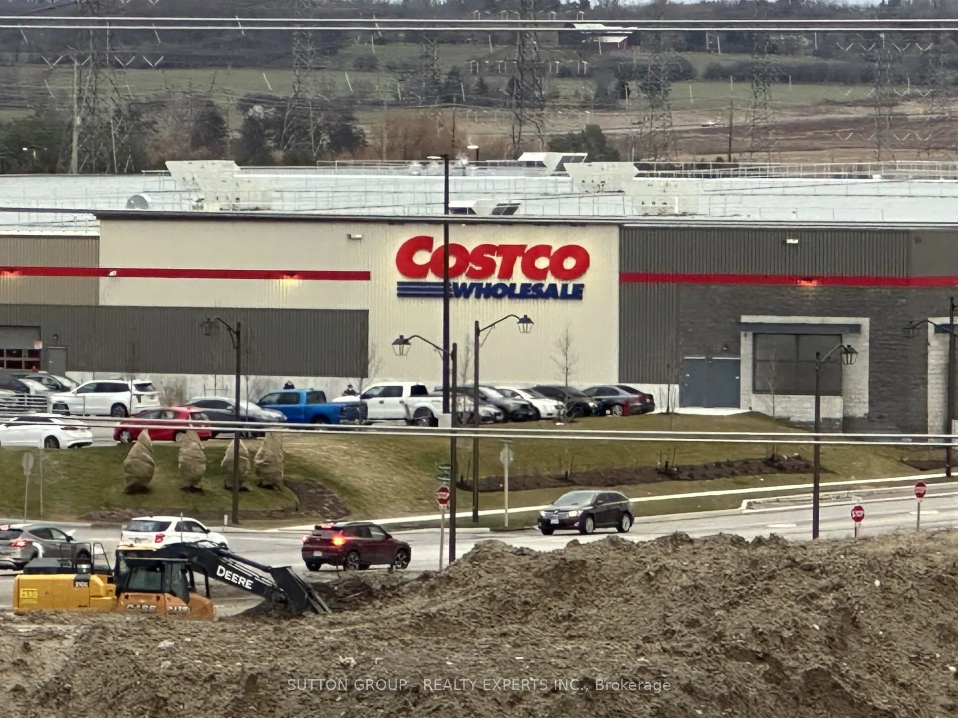 2550 Simcoe Street N