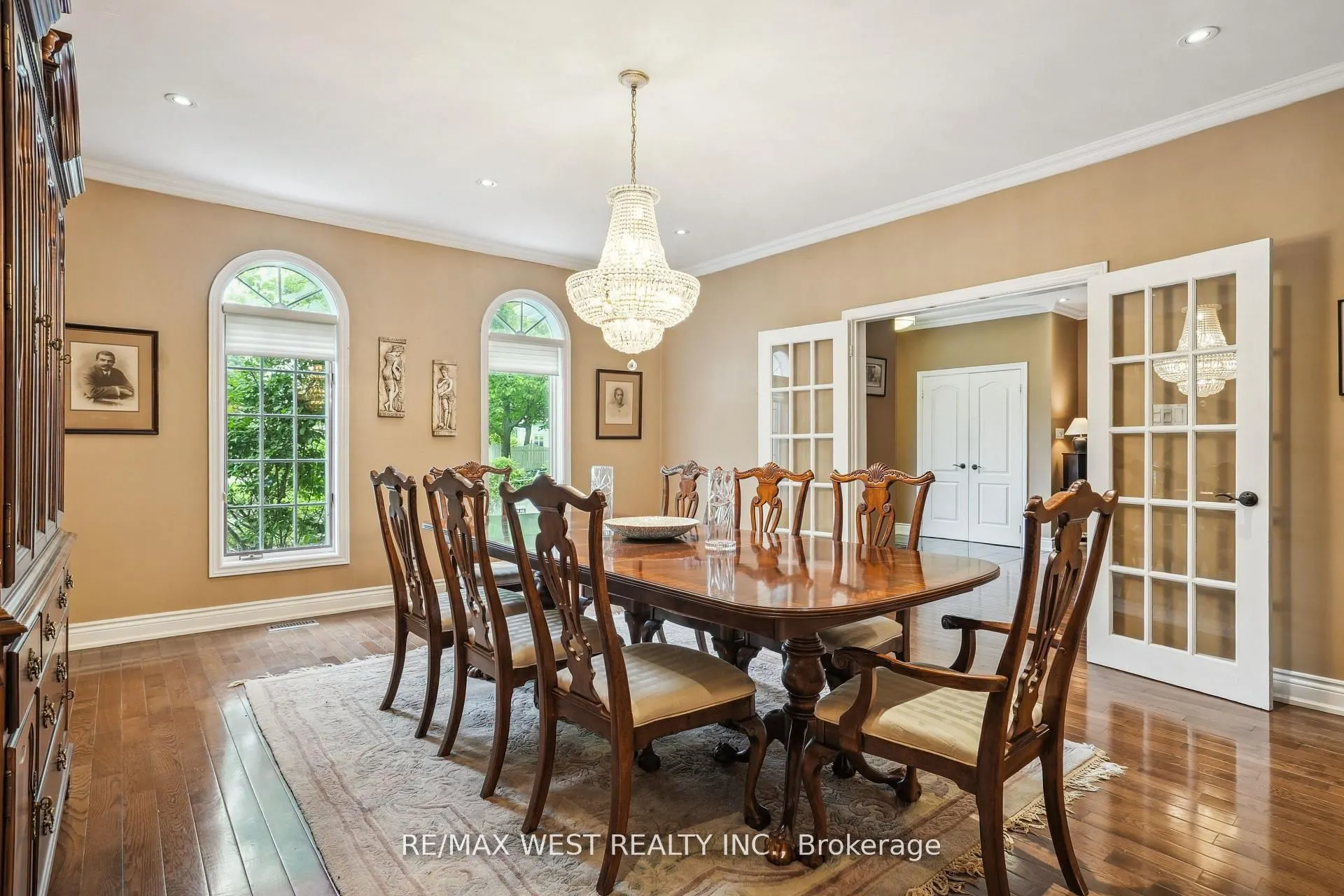 81 Woodview Drive