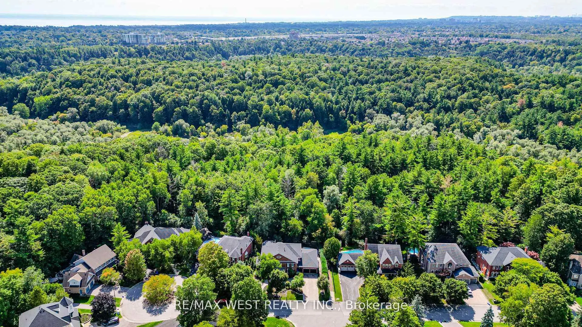 81 Woodview Drive