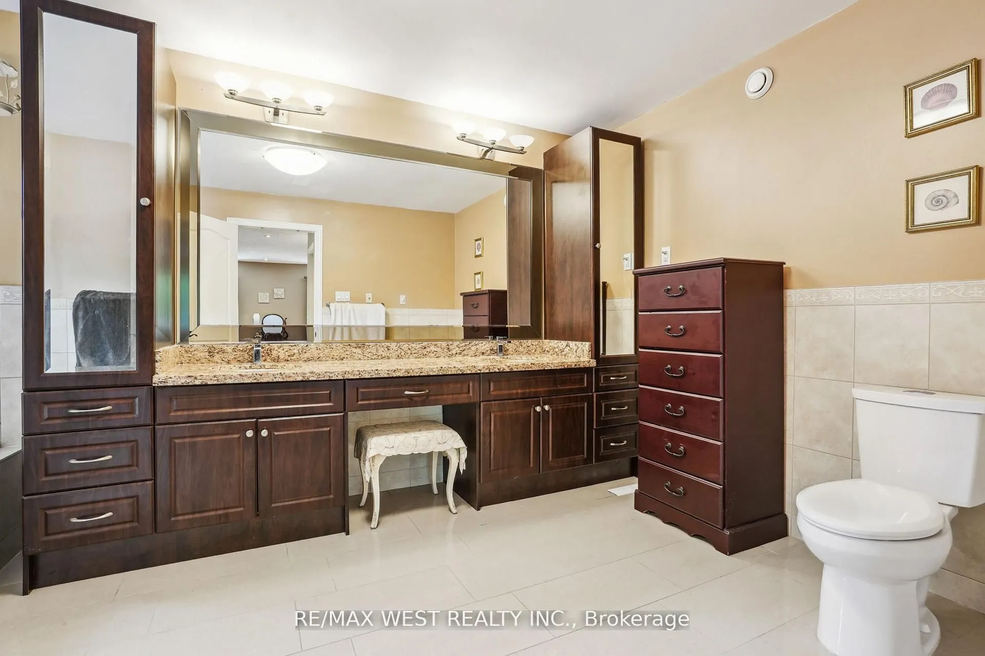 81 Woodview Drive
