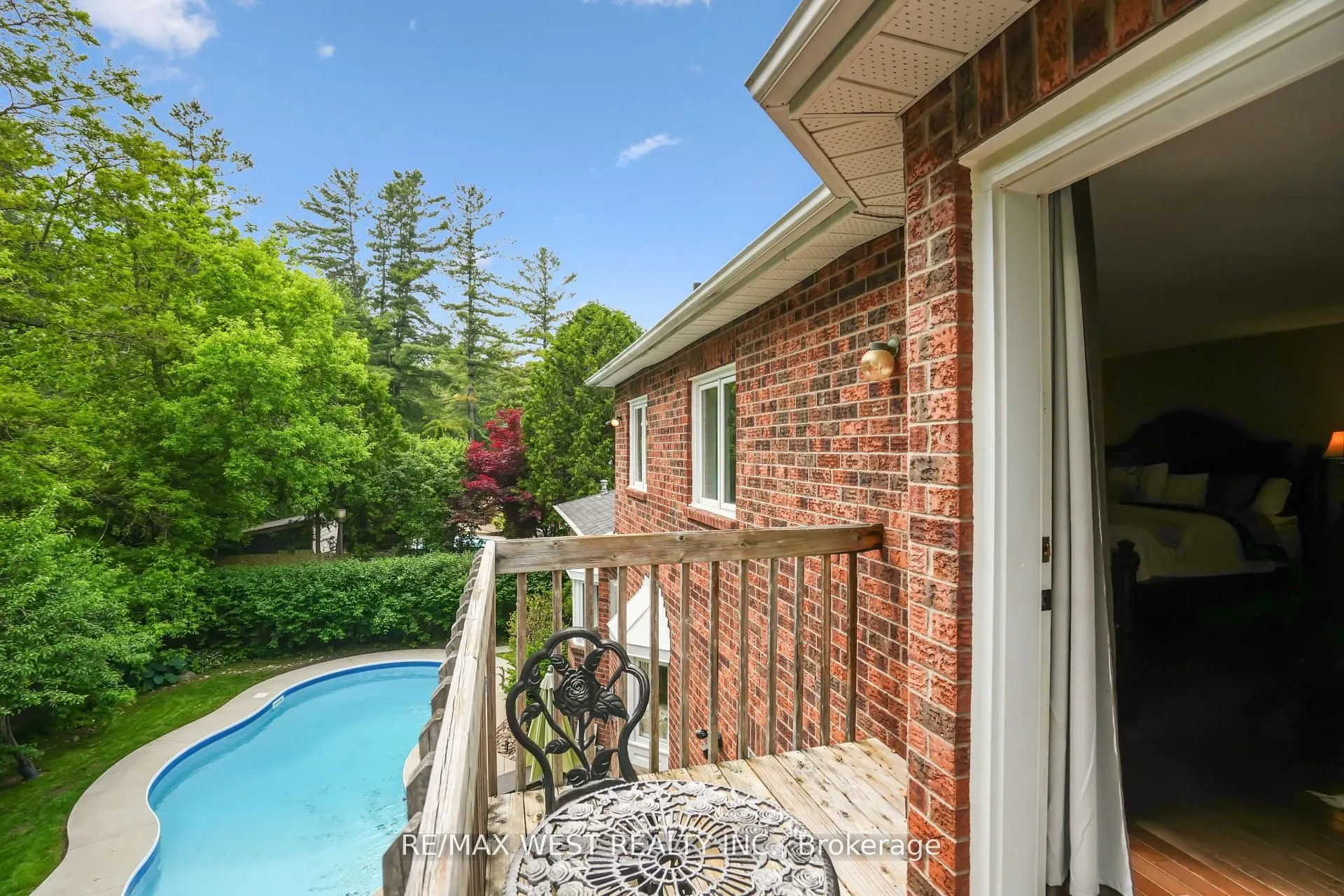 81 Woodview Drive