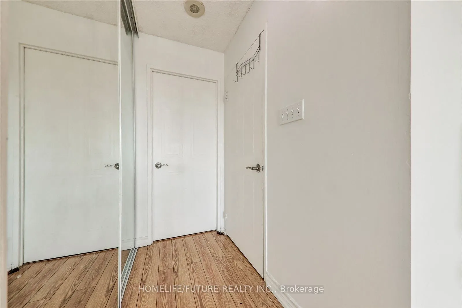 2550 Lawrence Avenue E, #410